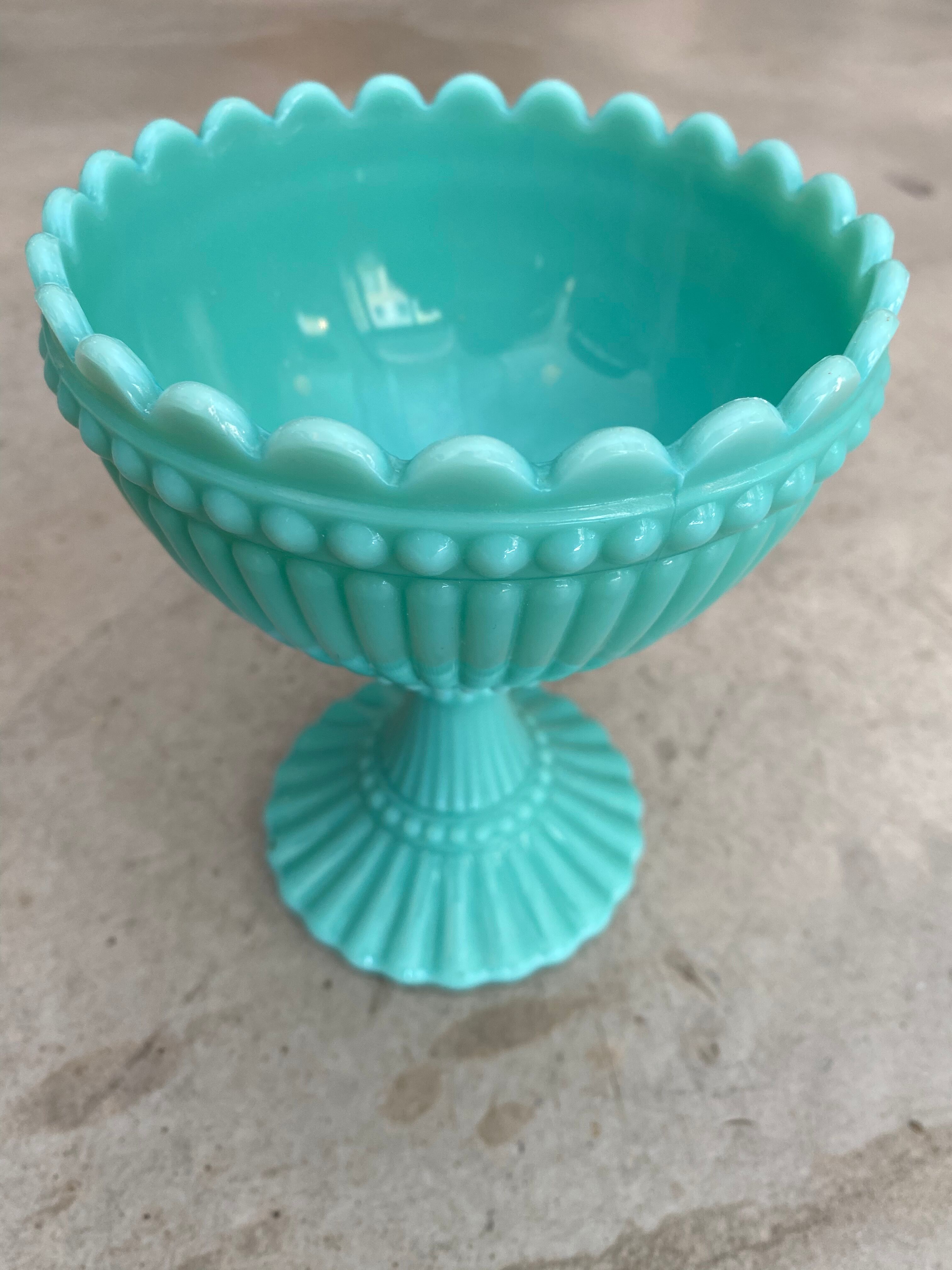 Opaline sugar bowl