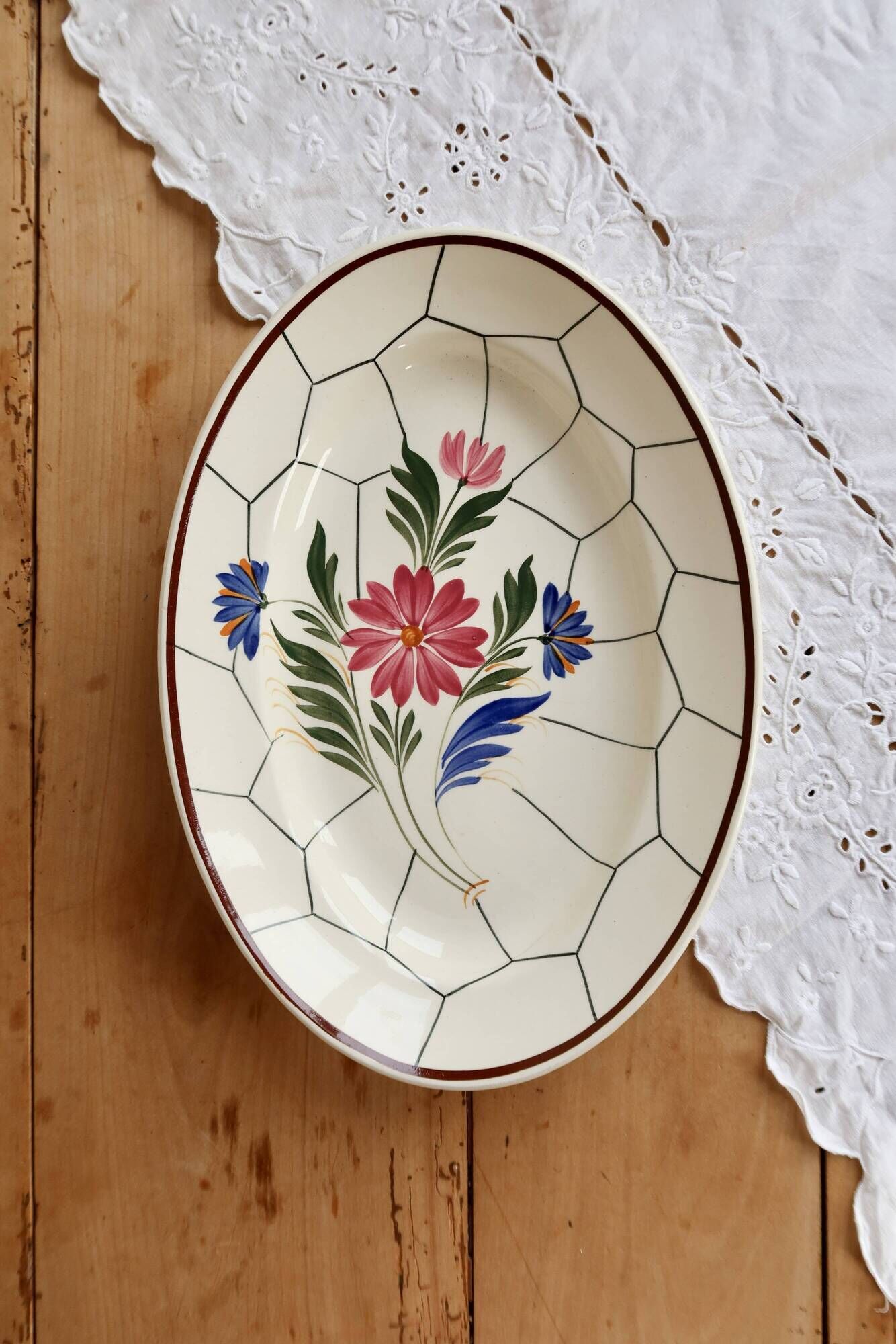 Vintage oval plate faience Saint-Amand model Maurice – Floral decoration