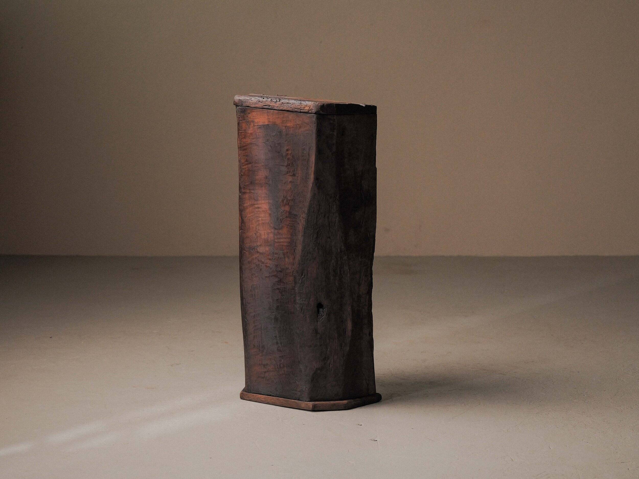 Sculpted furniture from a trunk, Folk art, 19th century