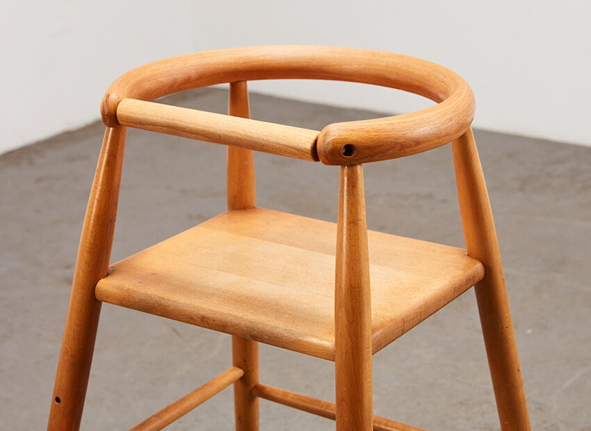 Chaise haute pour enfants de Nanna Ditzel pour Kold Savvaerk Danemark Années 1950