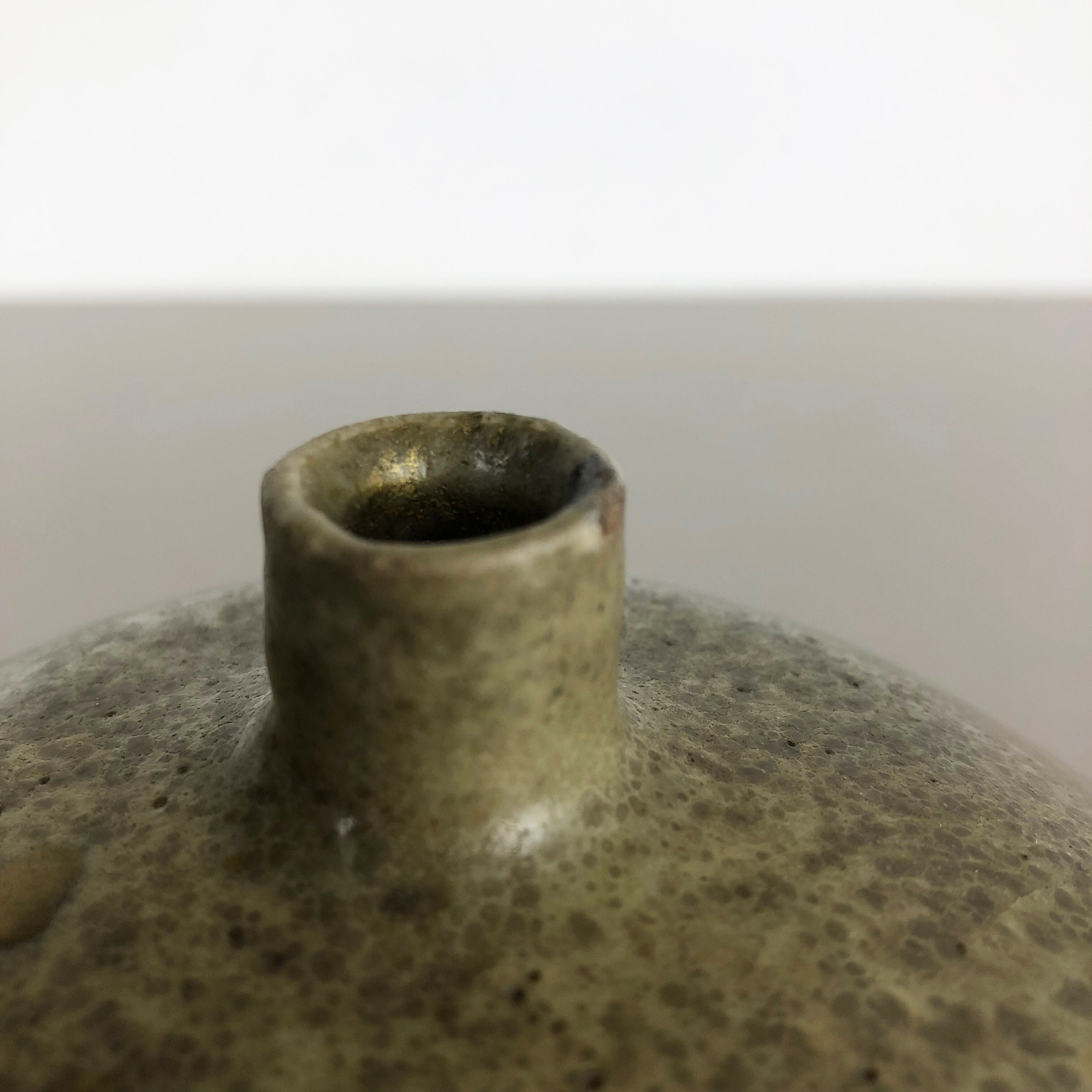 Original 1960 ceramic studio pottery vase by Piet Knepper for Mobach in the Netherlands