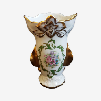 Vase ancien à décor floral en porcelaine de Limoges