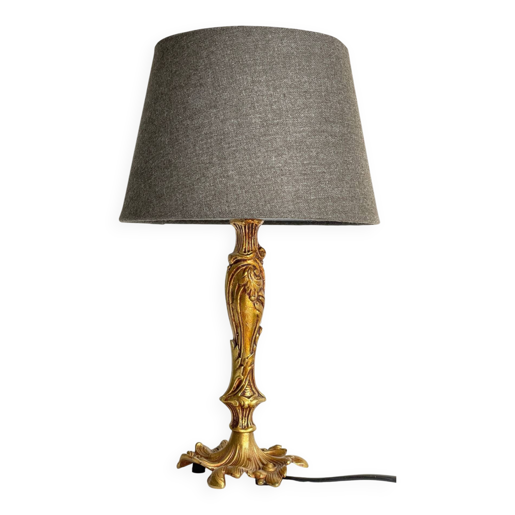 Chic bronze lamp with vintage gold patina