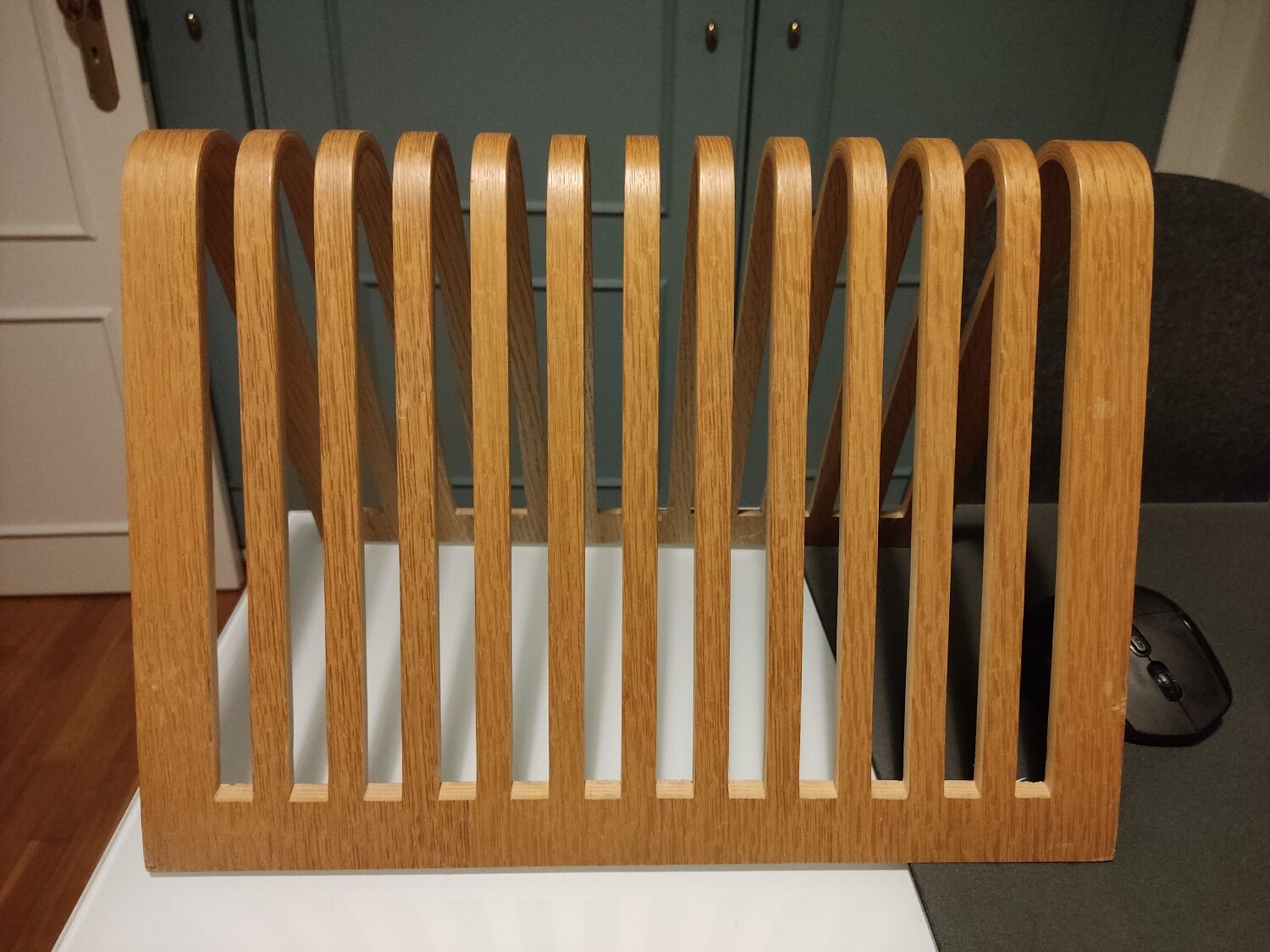 Habitat 1980s 90s bent plywood magazine rack