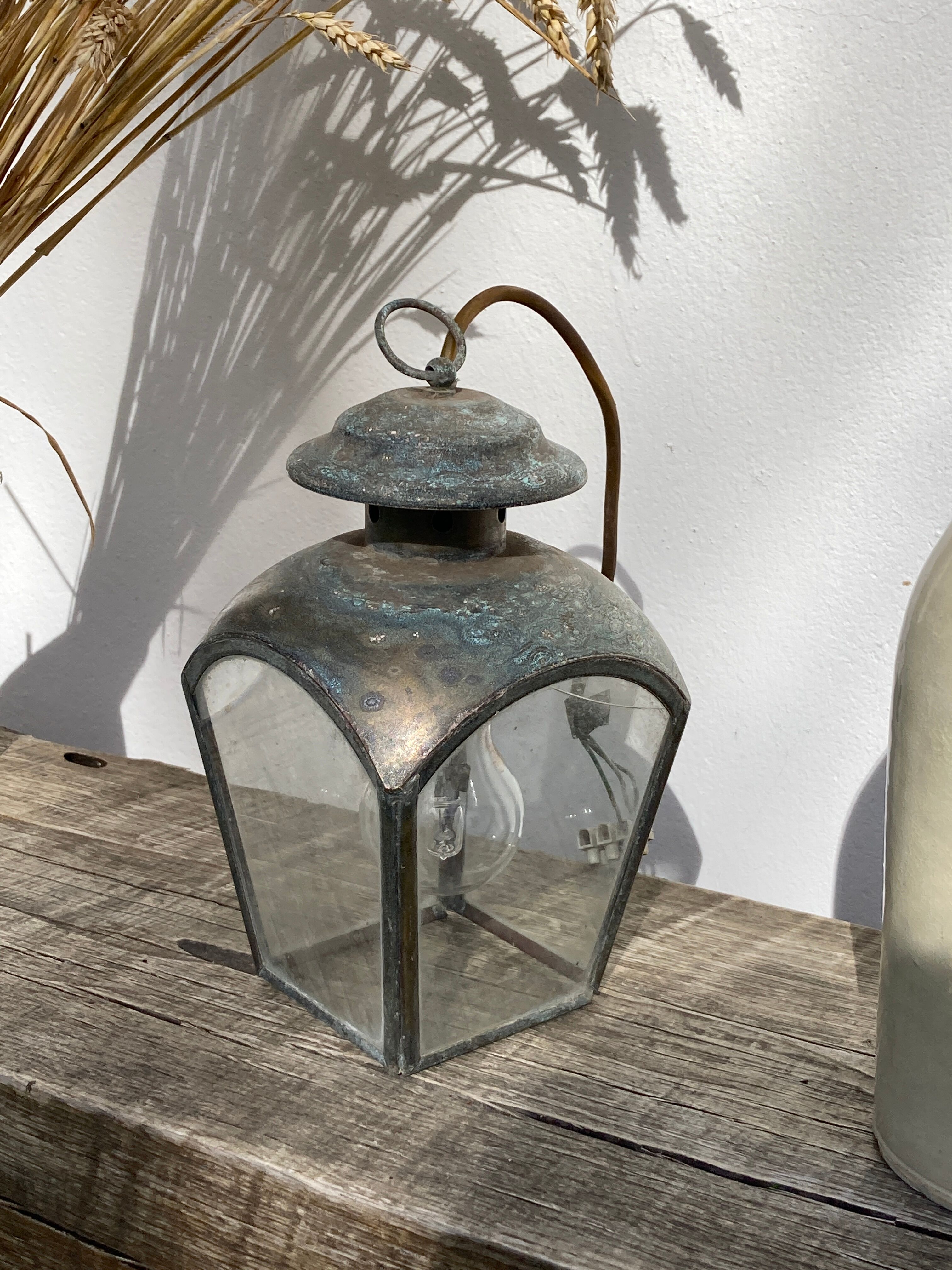 Antique lantern suspension in brass and glass