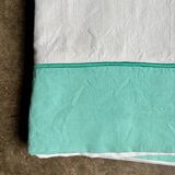 Descamps cotton sheet and pillowcases, green and white ☐ 240 x 340 cm