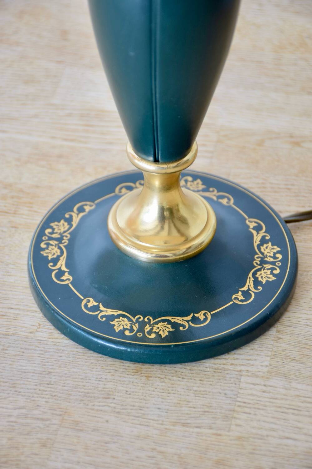 Duo of Le Tanneur lamps in leather and brass