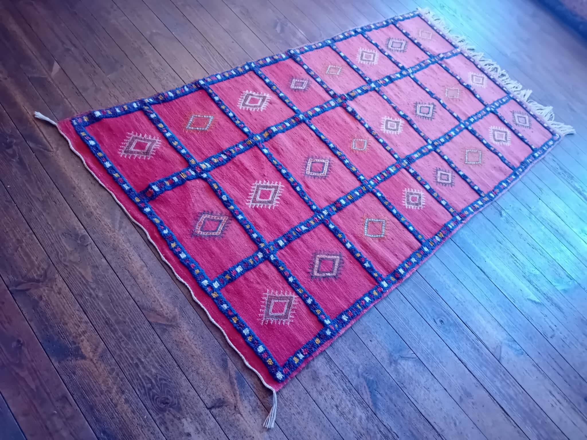 Handmade Kilim Taznakht Rug 202x104cm