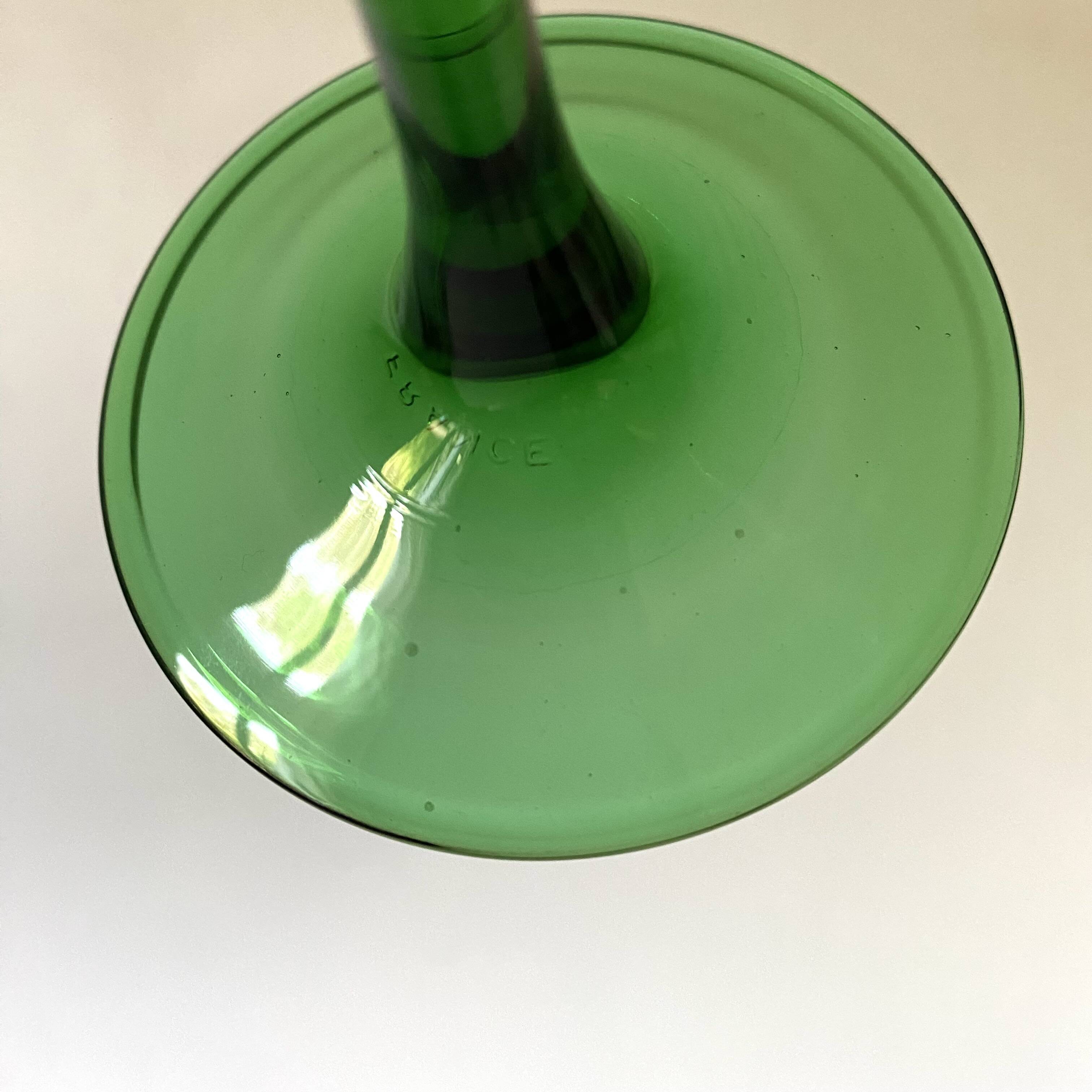 Verres a pieds vintage