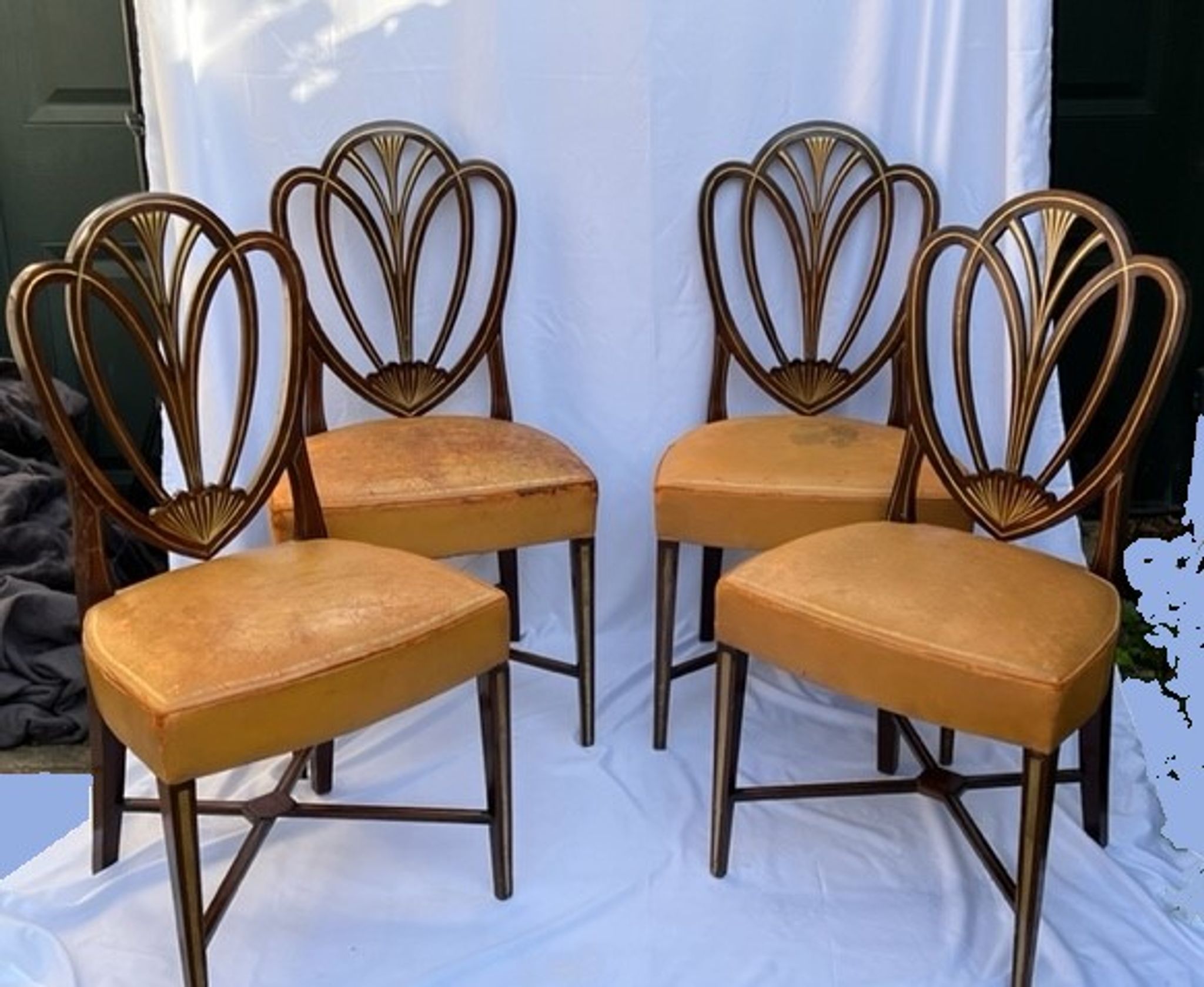 Series four English chairs Hepplewhite mahogany leather early twentieth century