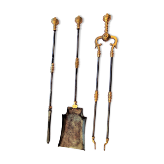CHIMNEY ACCESSORY : CLAMP / SHOVEL / PICK in iron and brass 1 set of 3 pieces