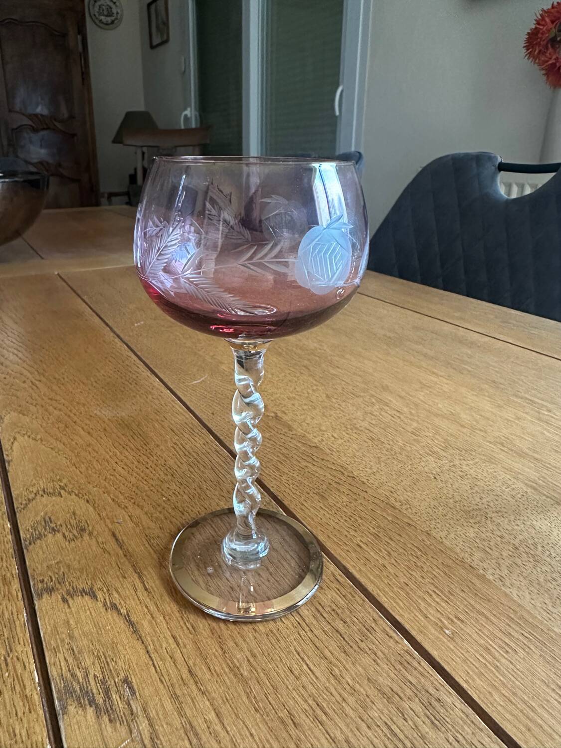 4 Murano crystal wine glasses