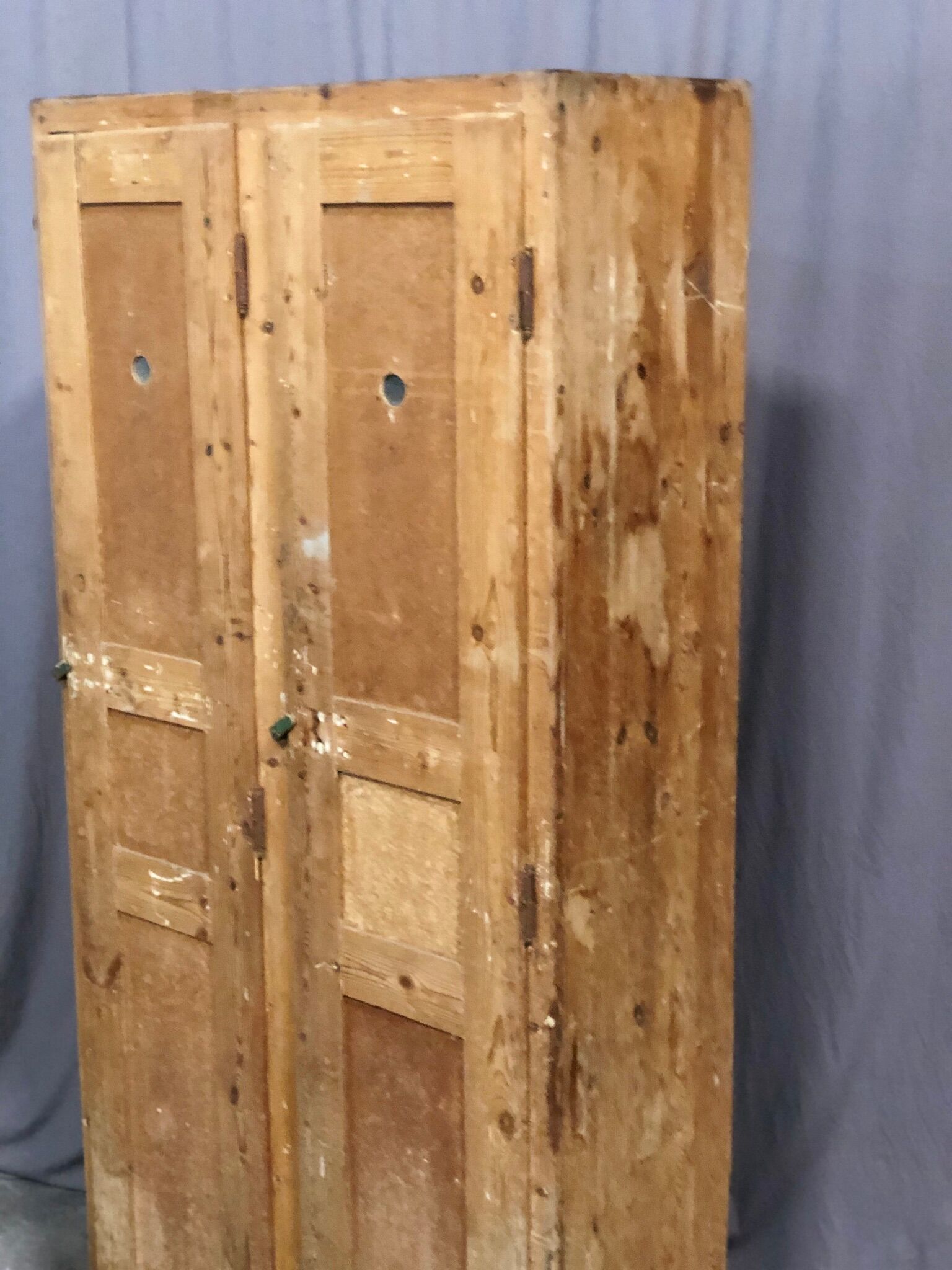 Ancient wood wardrobe, 2 doors
