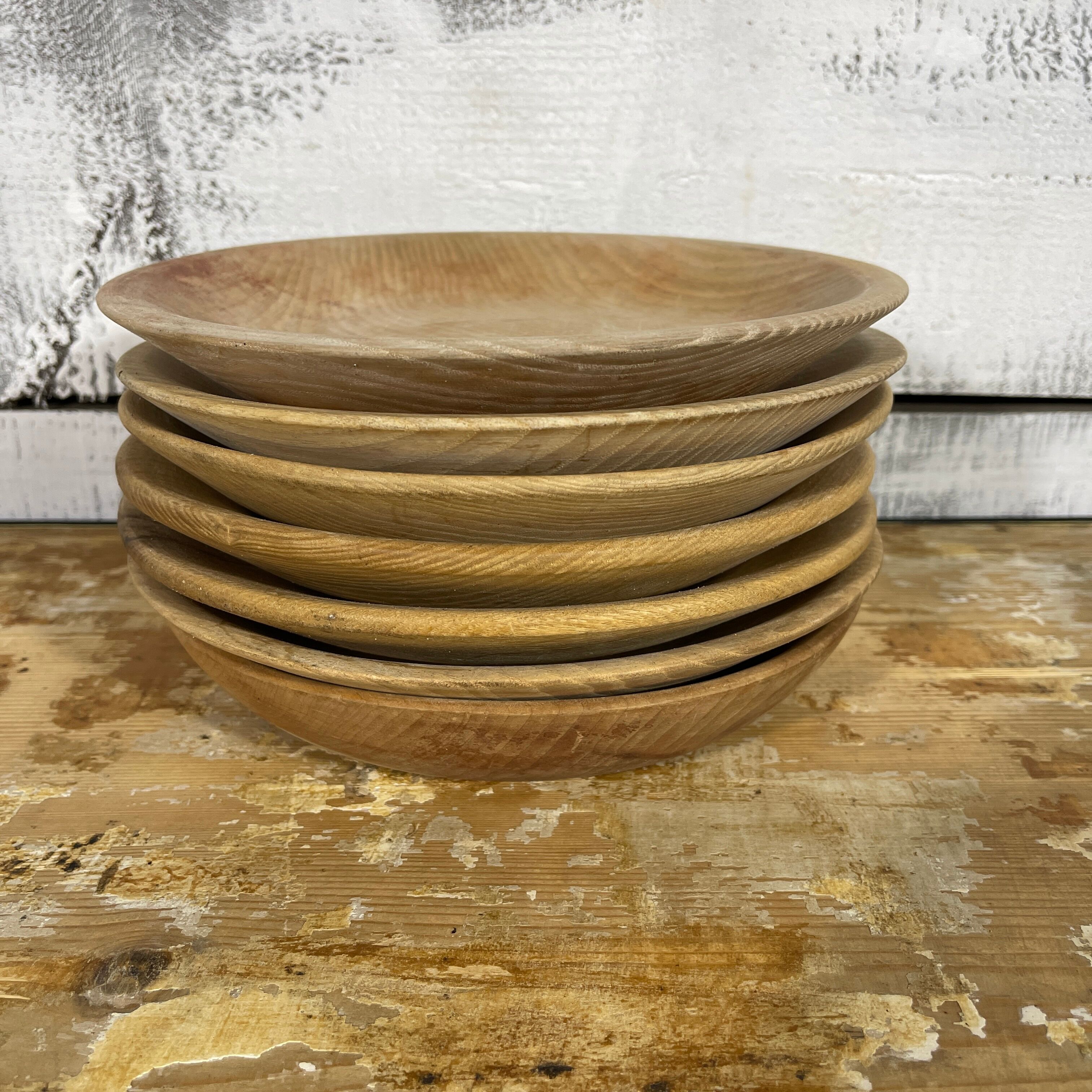 Series of 7 wooden plates