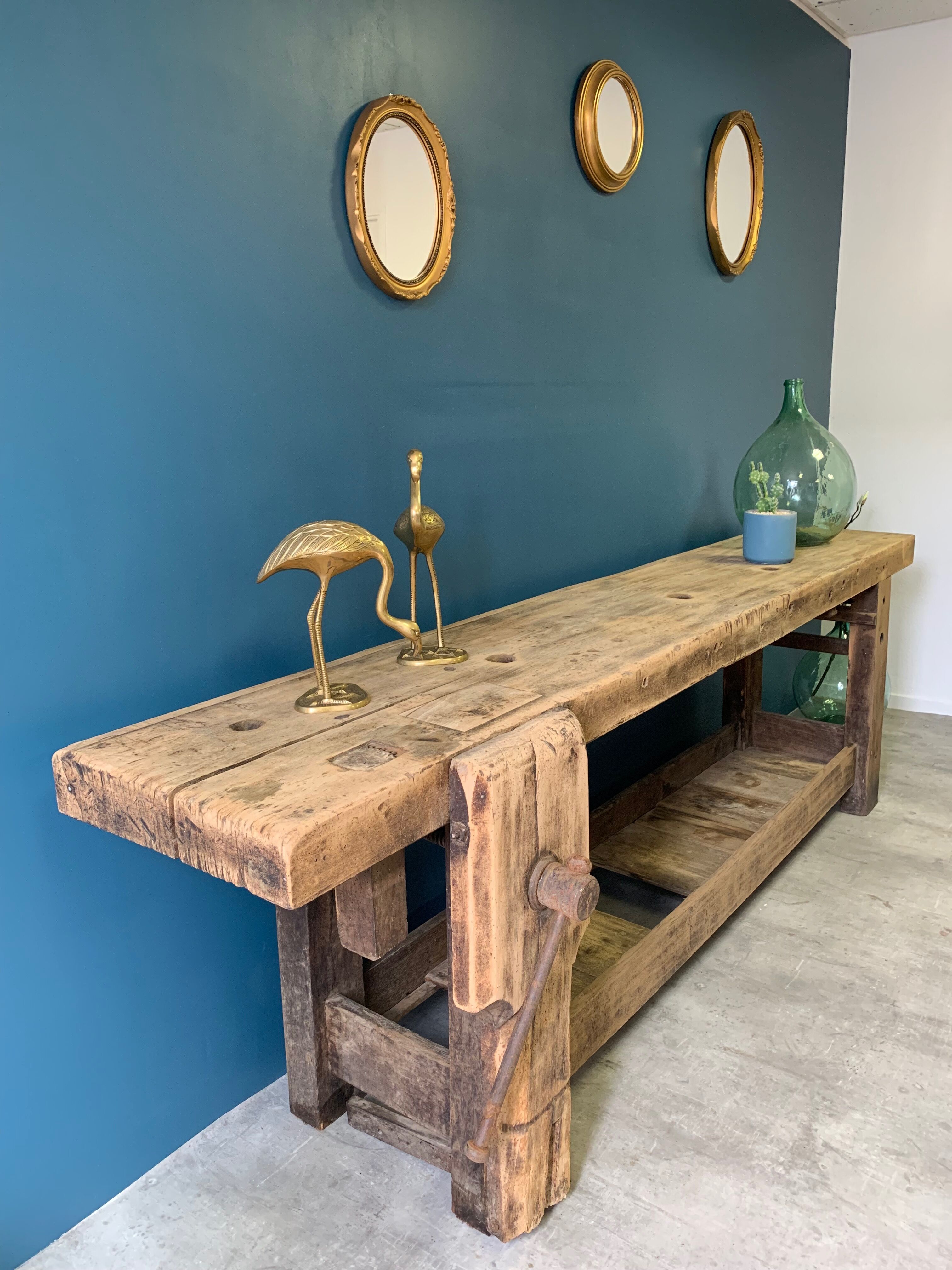 Established vintage carpenter