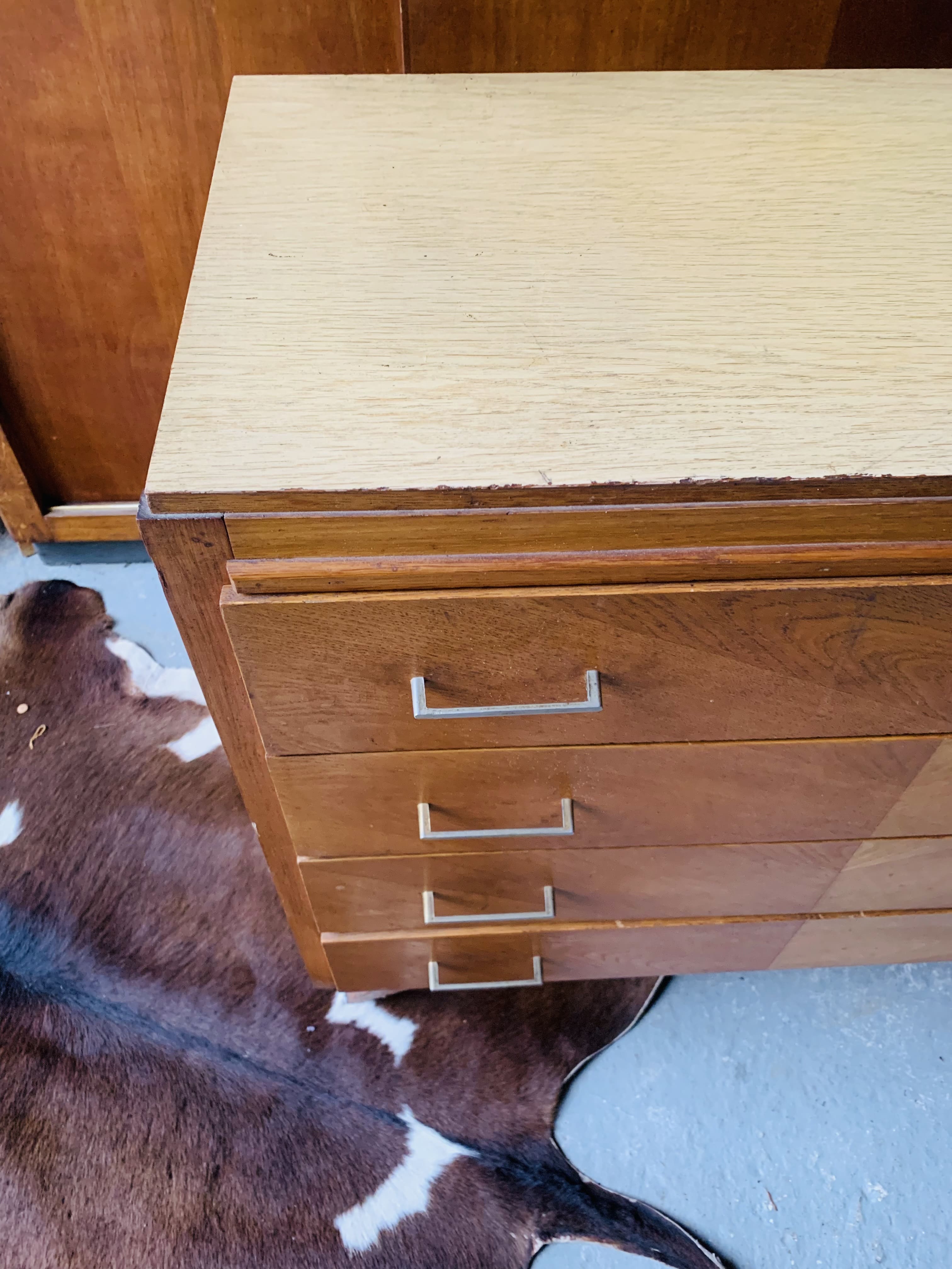Vintage chest of drawers 4 drawers