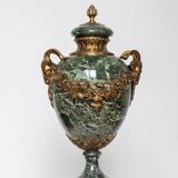 Cassolette, covered vase in green marble, head of rams, LouisXV XIXX