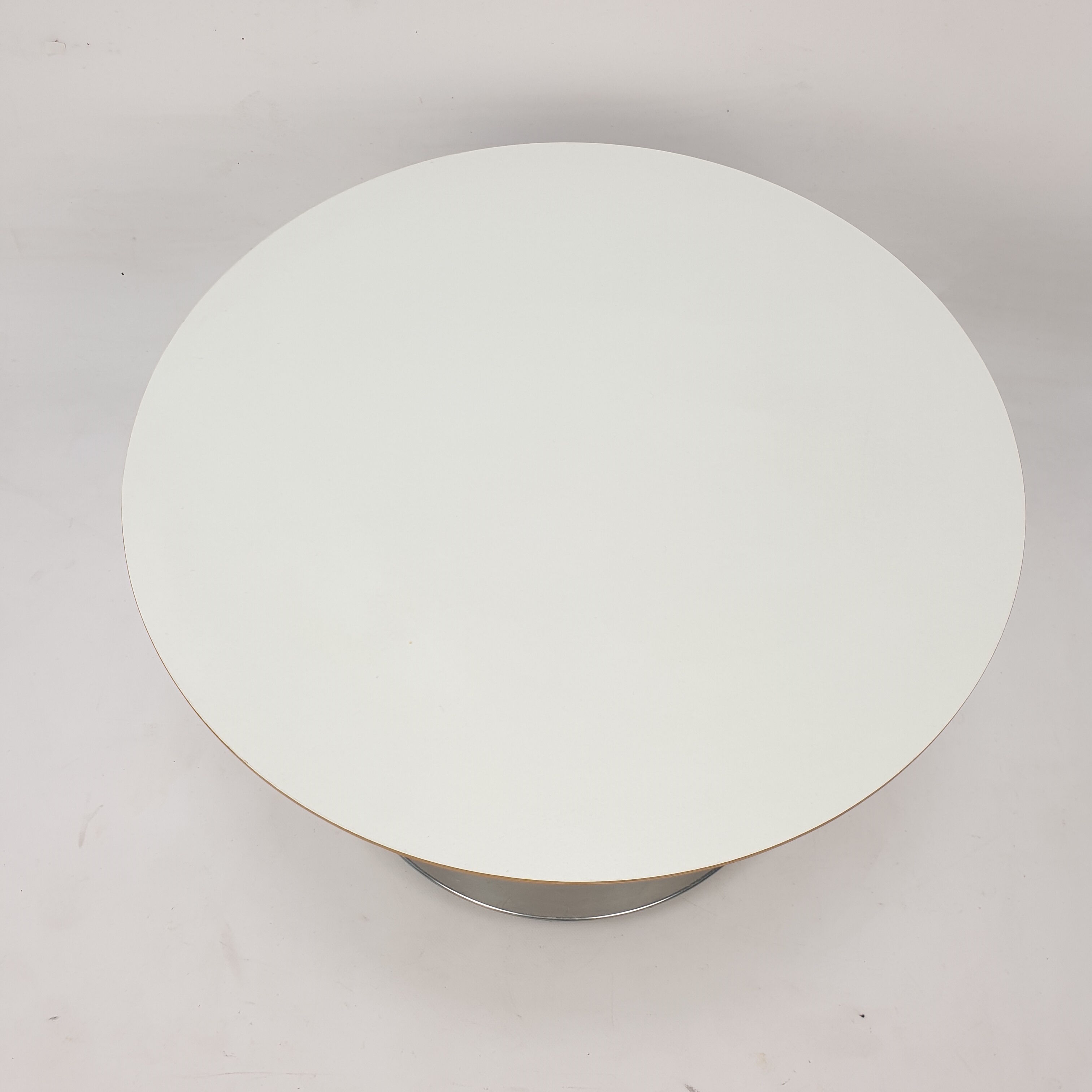 Round Coffee Table by Pierre Paulin for Artifort, 1990s