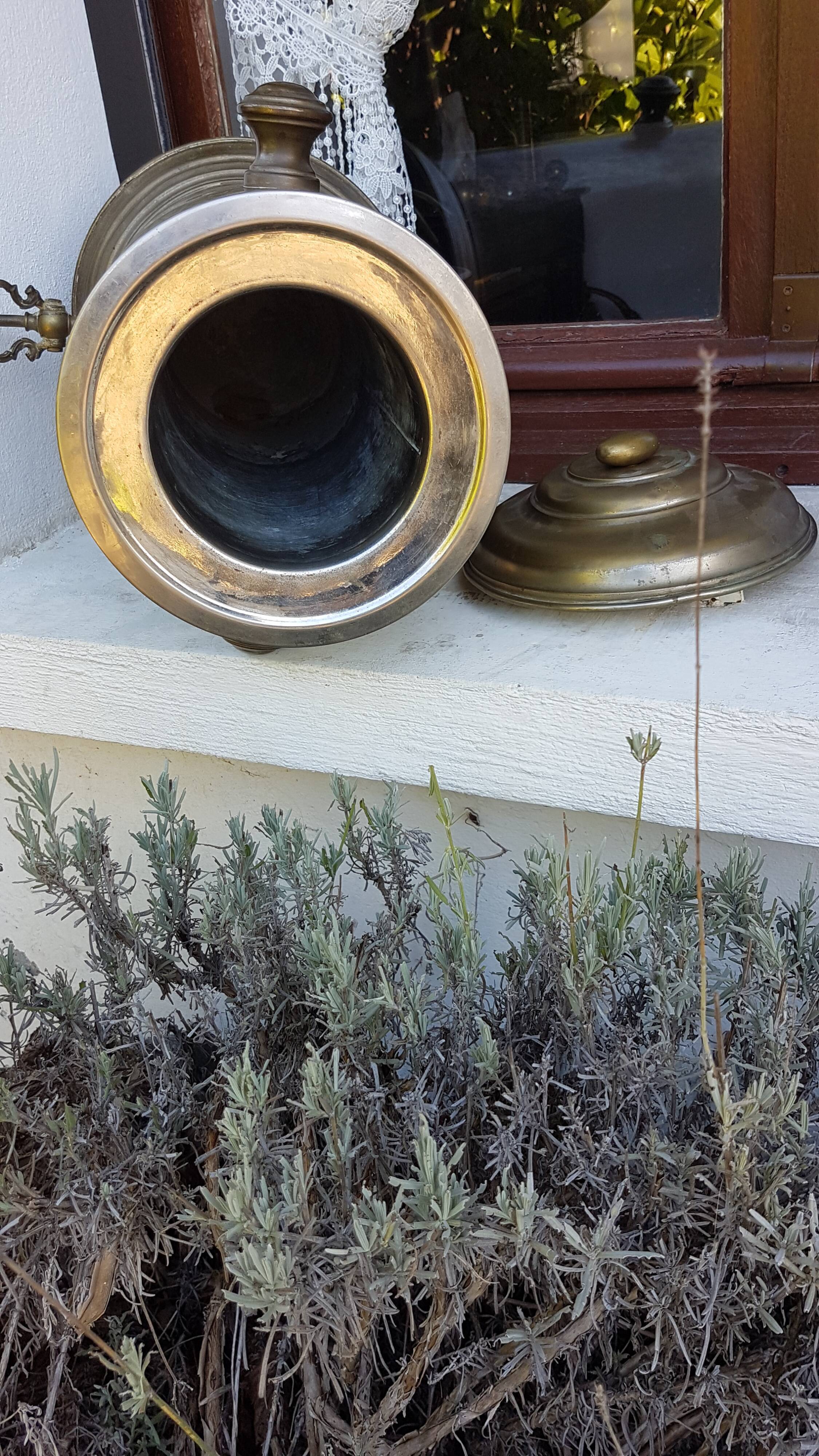 Samovar en laiton