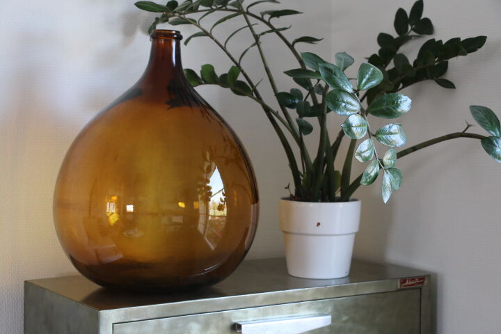 Brown demijohn 25L