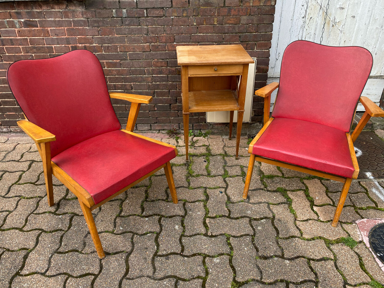 Pair of compass feet bridge chairs