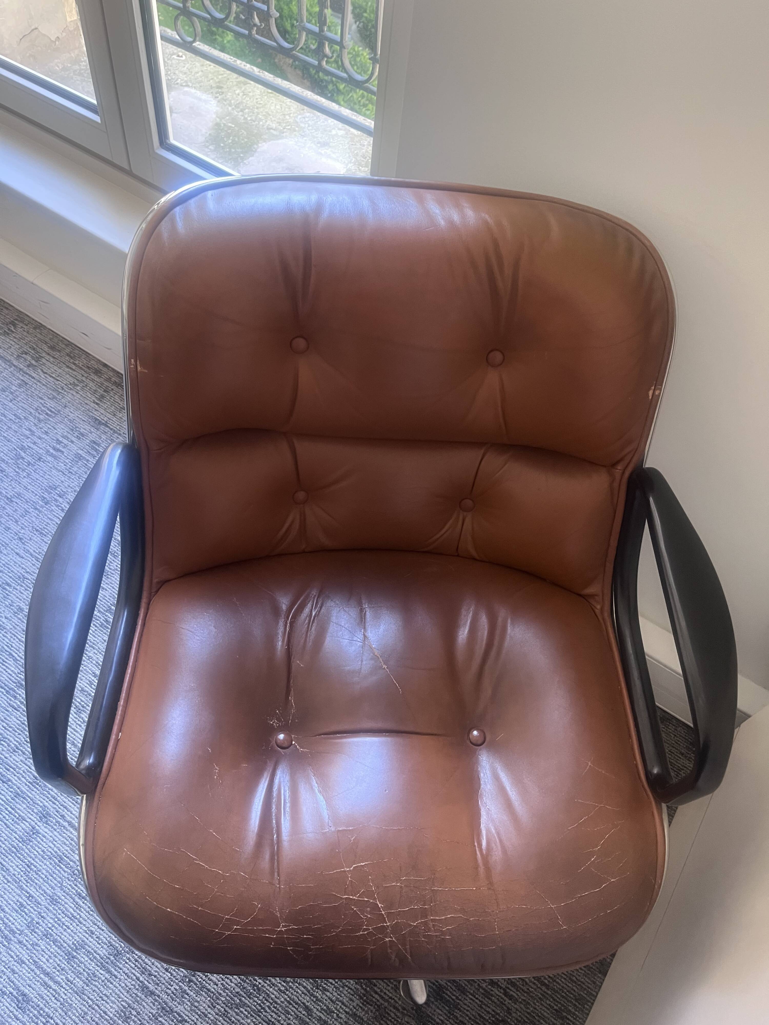 Fauteuil design Charles Pollock pour Knoll