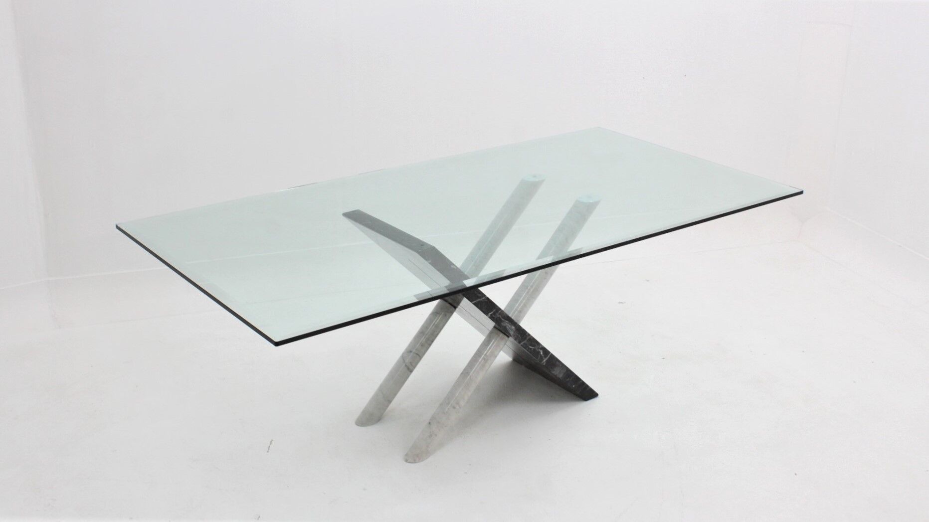 Italian Carrara marble dining table 1970s