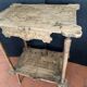 Table d’appoint Art nouveau en bois gravé avec tiroir, vers 1900