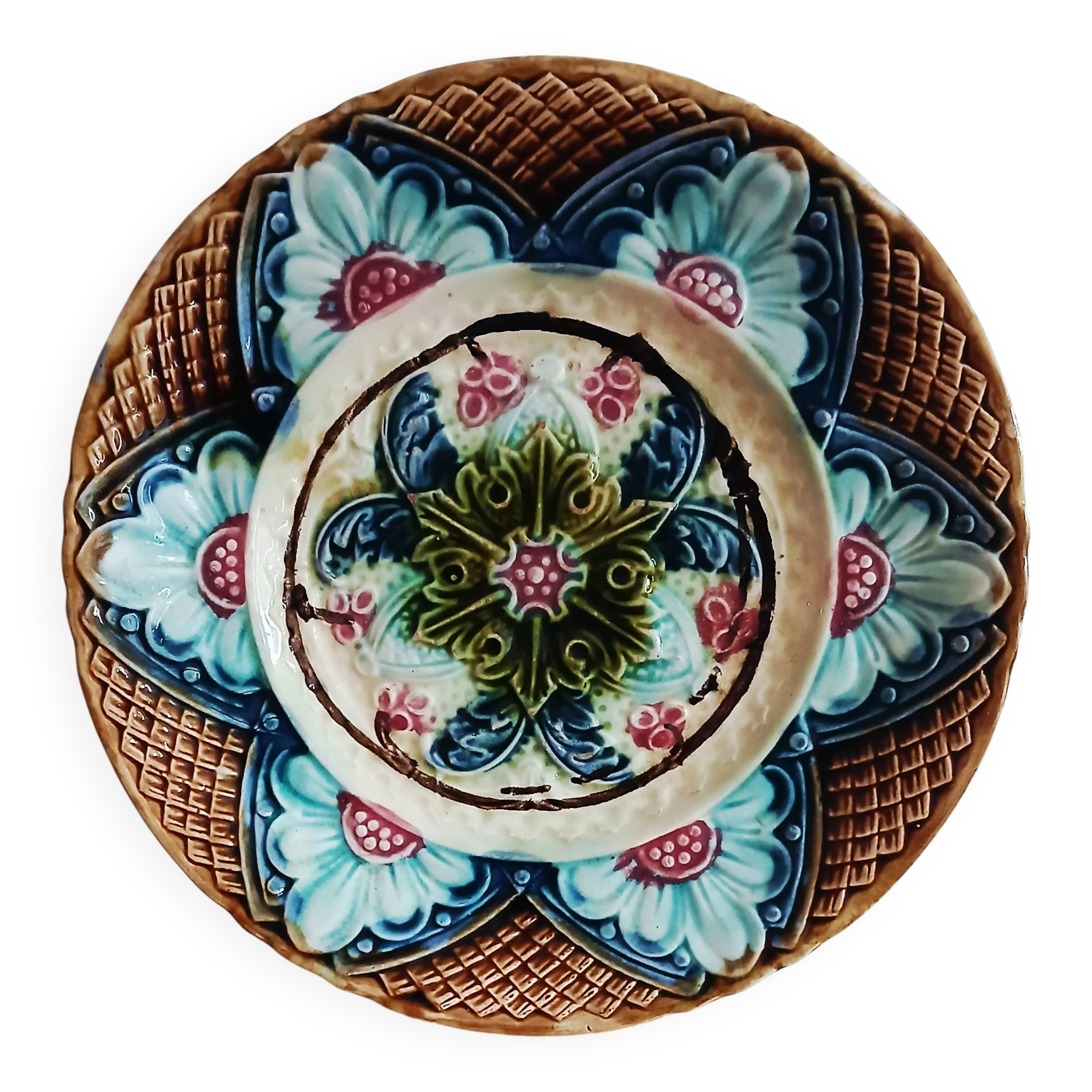 Majolica barbotine plate, French