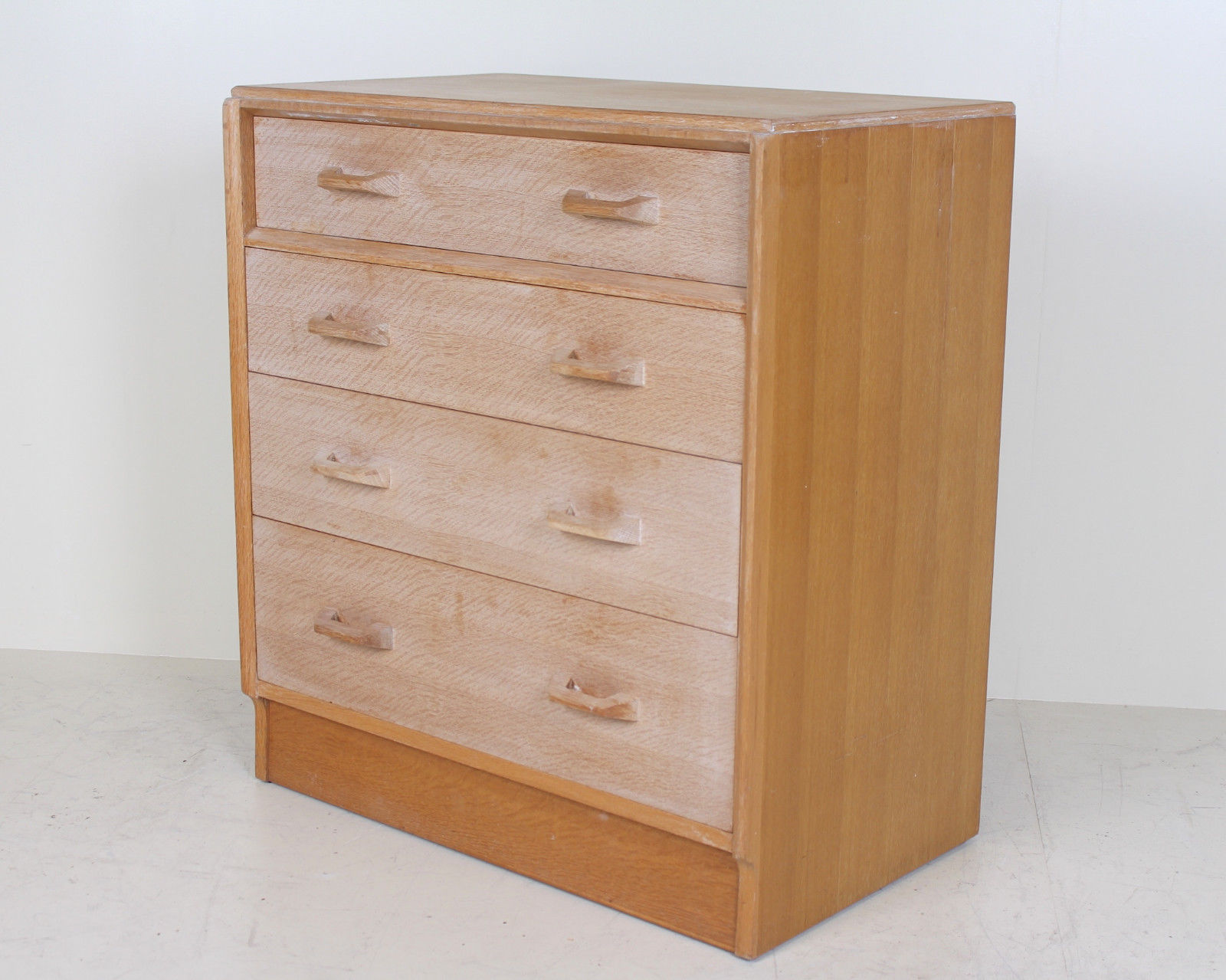 Vintage dresser in light oak from E. gum for G-plan