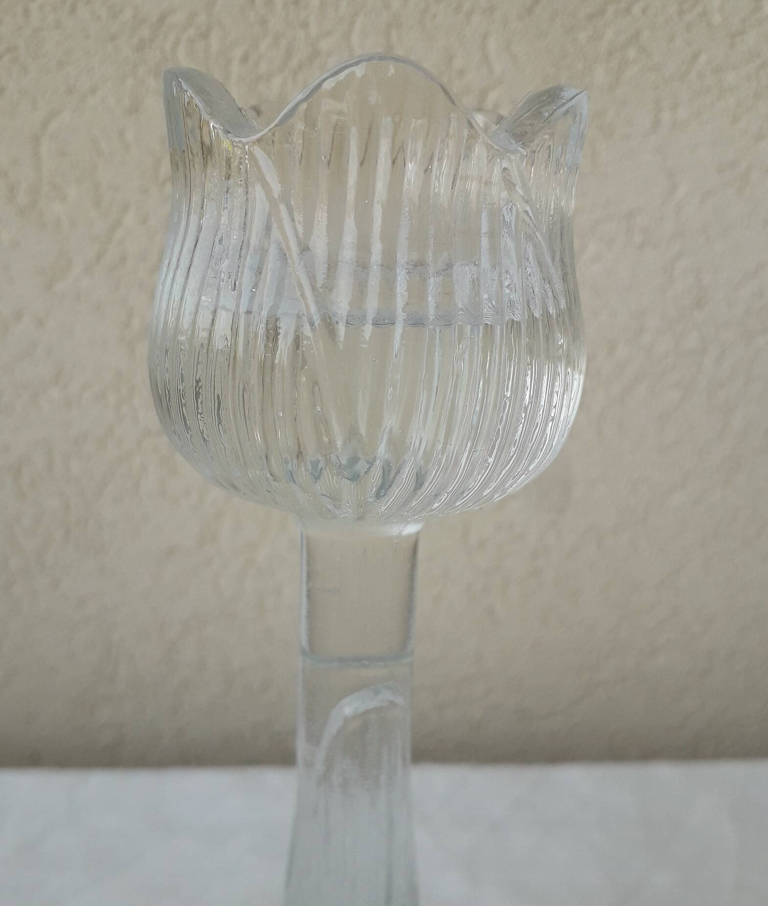 Paire de bougeoirs verre