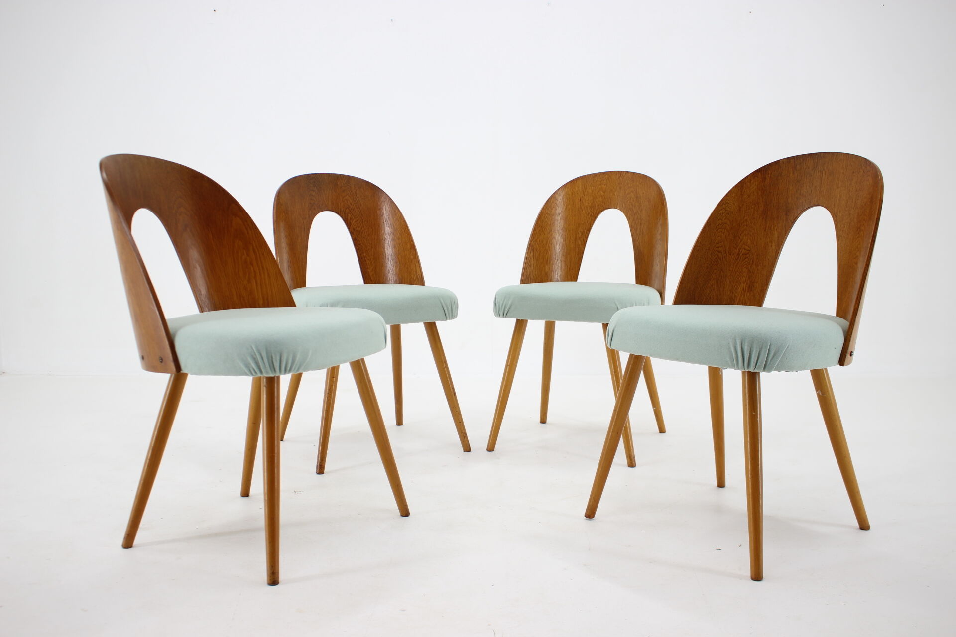 Antonin Suman set of four dining chairs, Czechoslovakia, 1960s