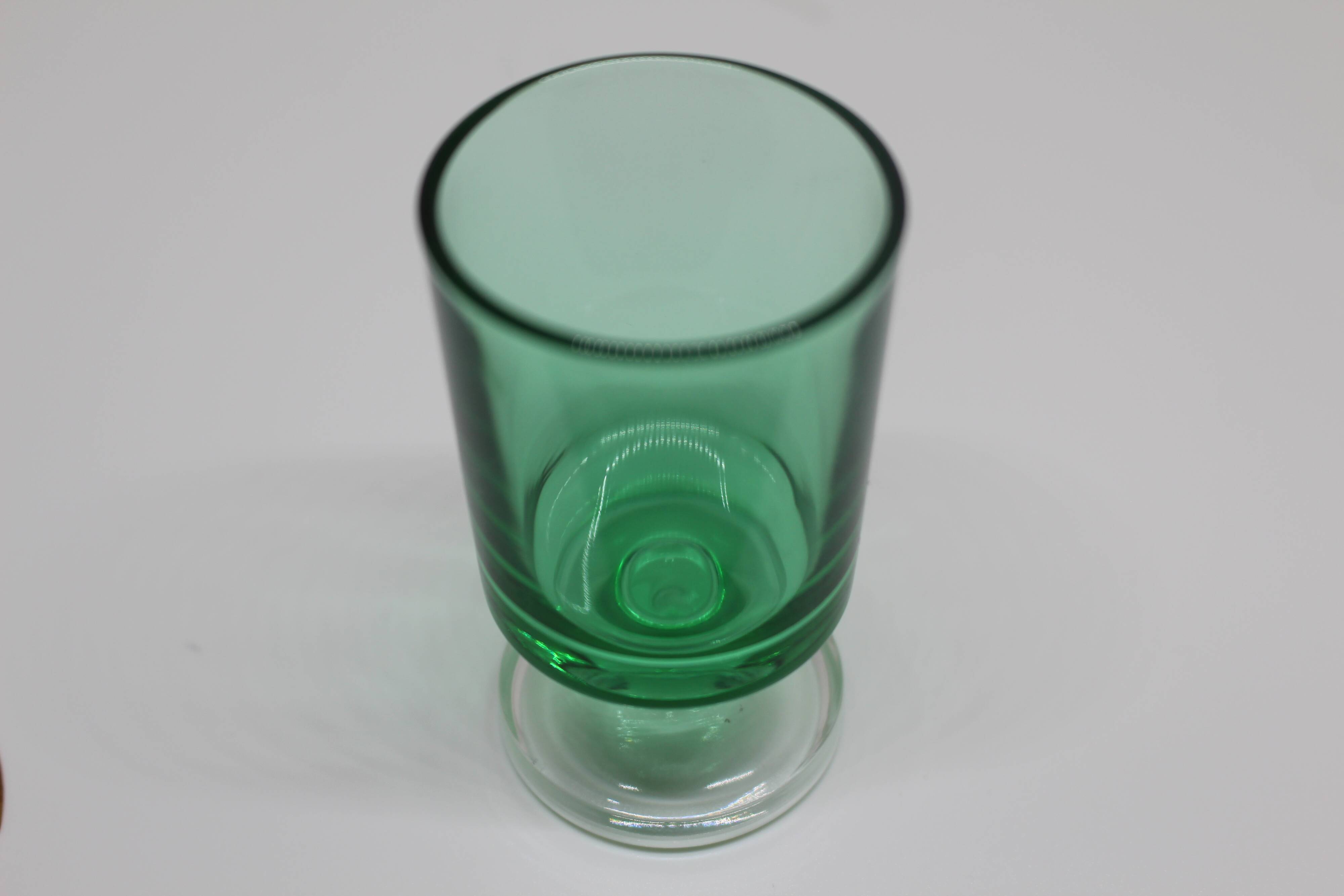 Set of 6 Luminarc green liqueur glasses