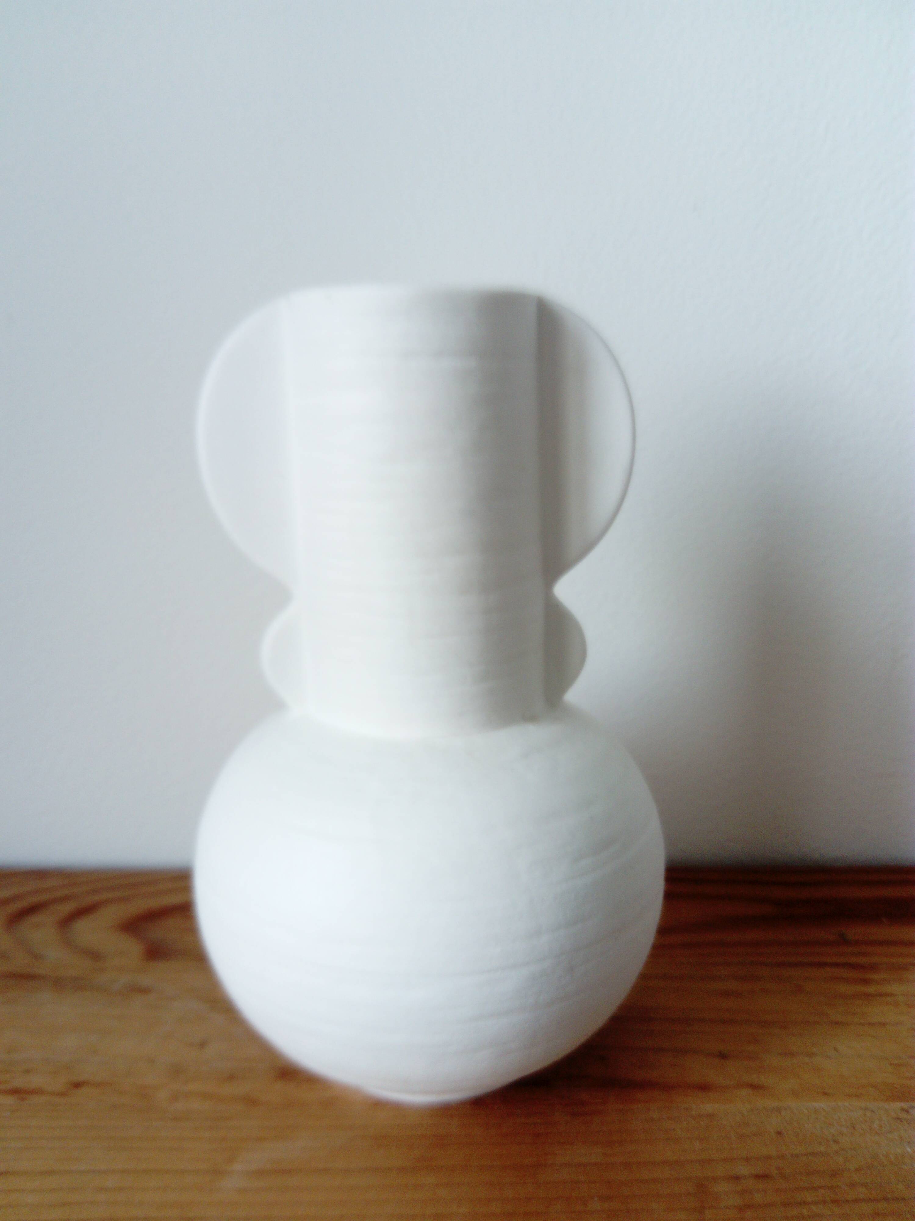 vase blanc design à double anses