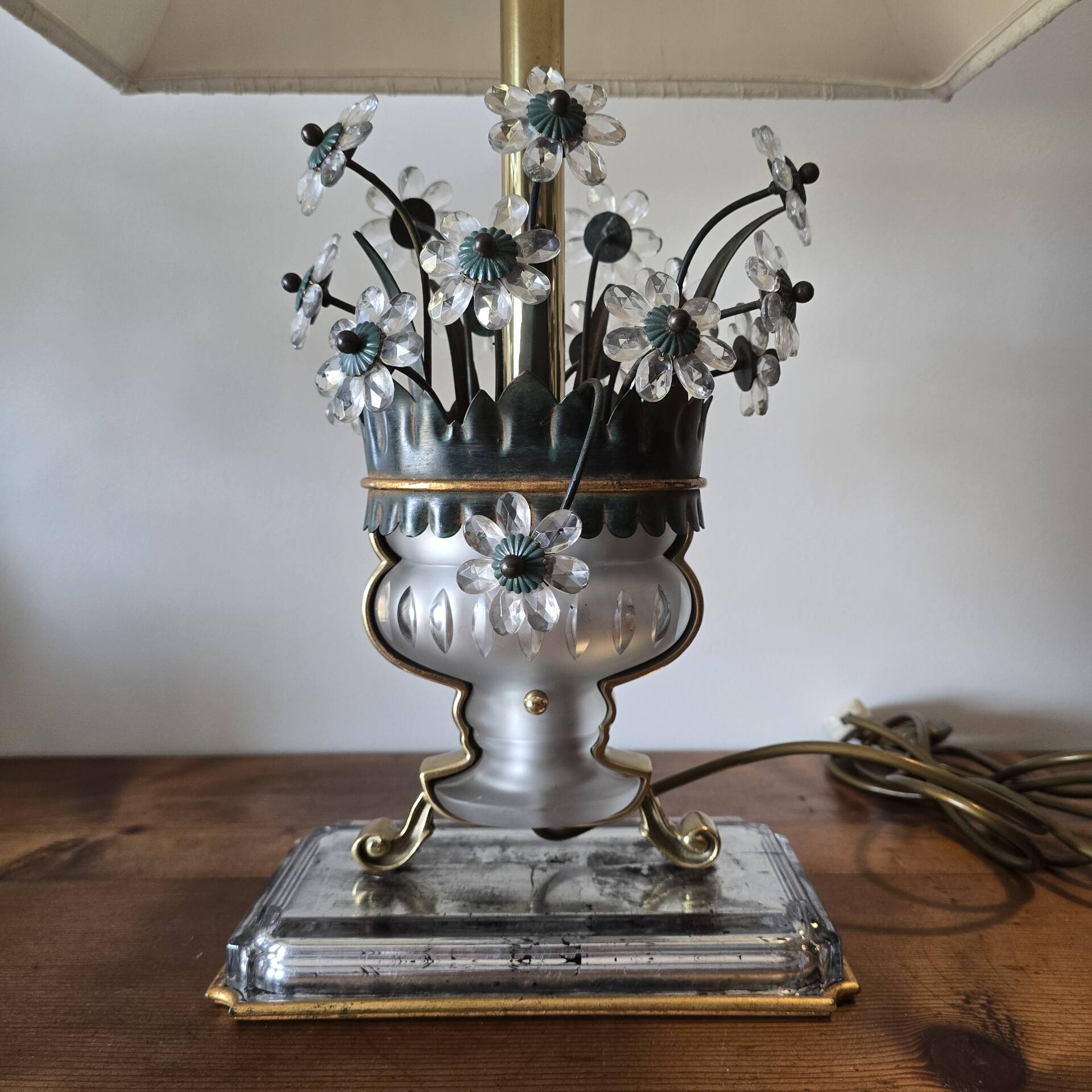 Table lamp