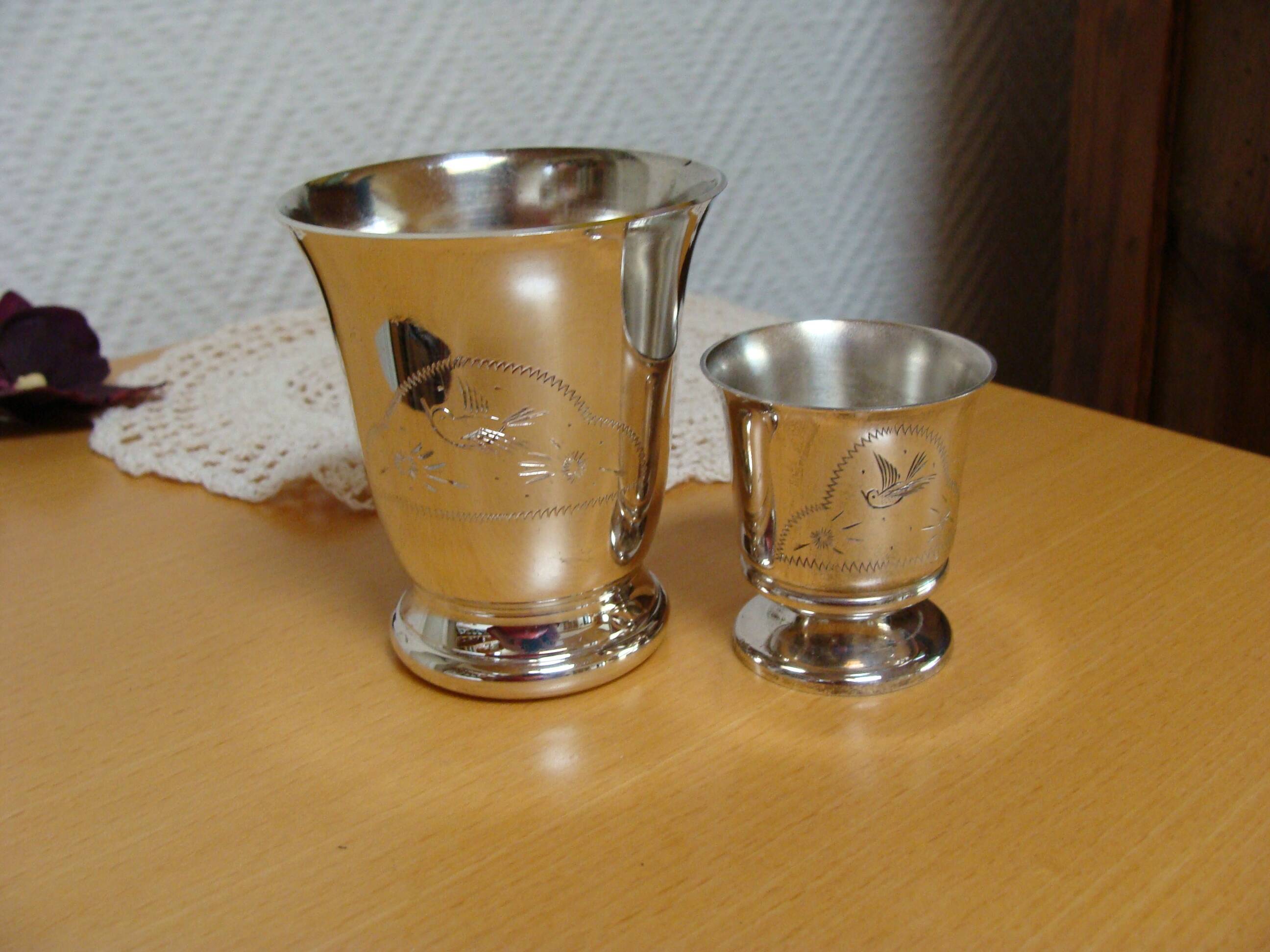 Timbale and egg cup set in silver.