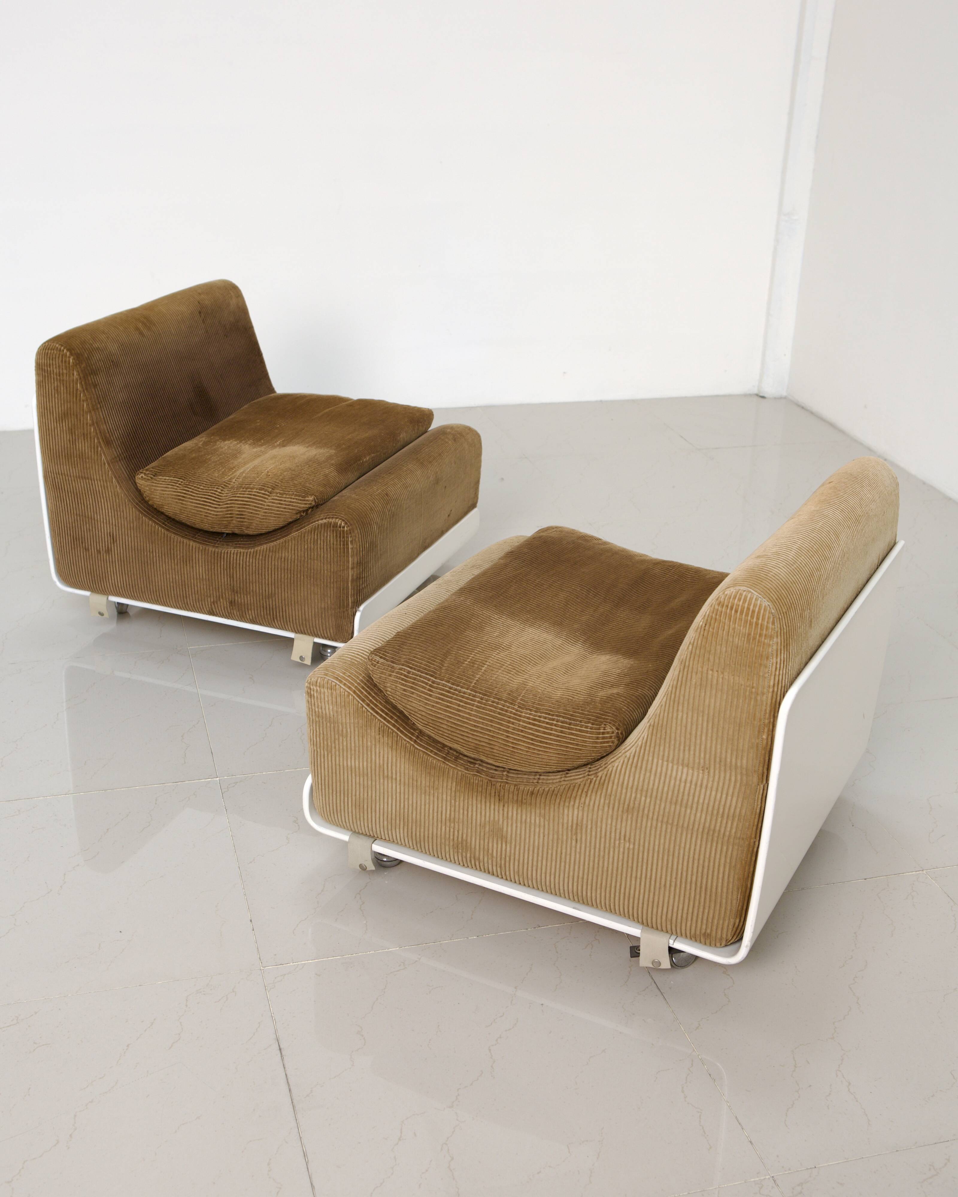 Set of 4 "Orbis" velvet armchairs by Luigi Colani for Colani