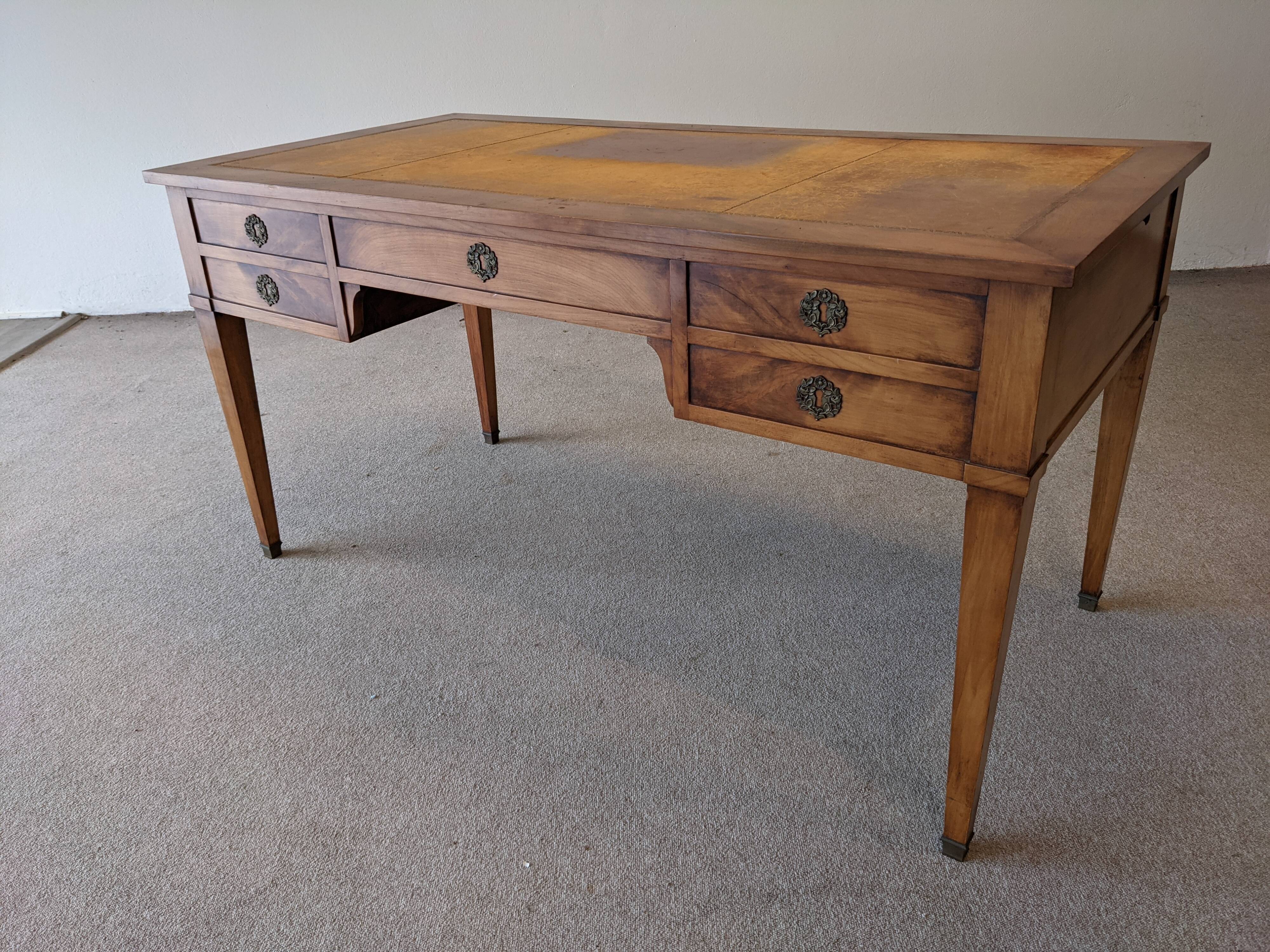 Double-sided Executive Board