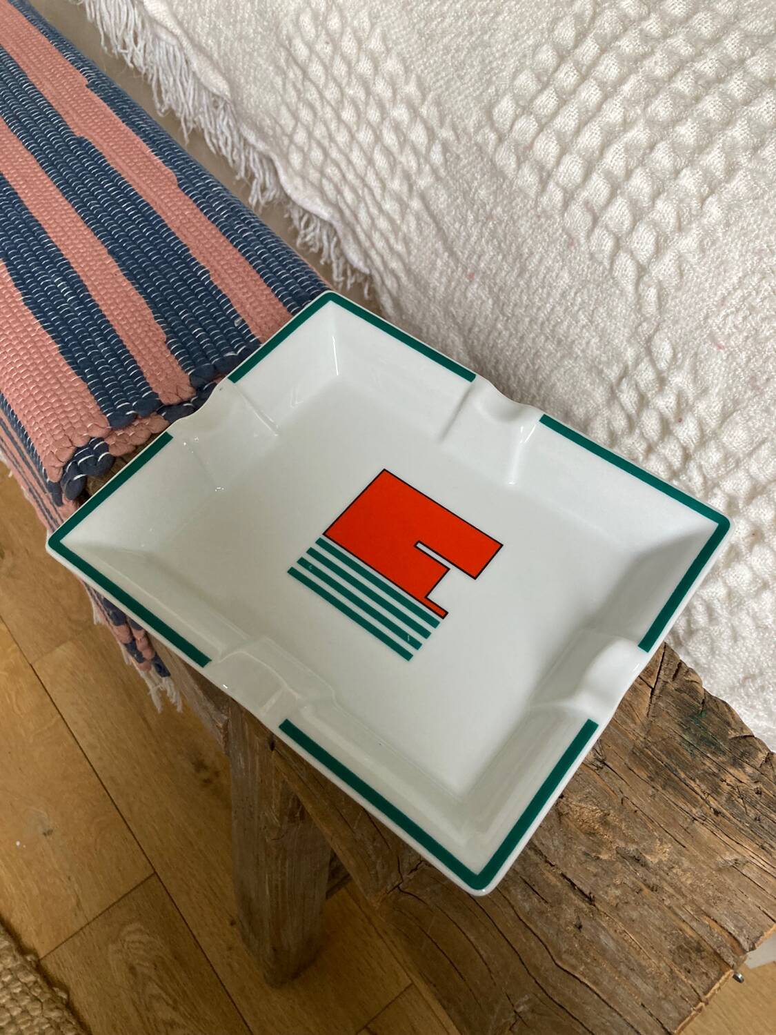 Empty pocket/vintage ashtray