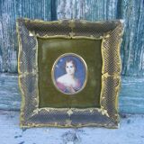 Miniature painting on natural material