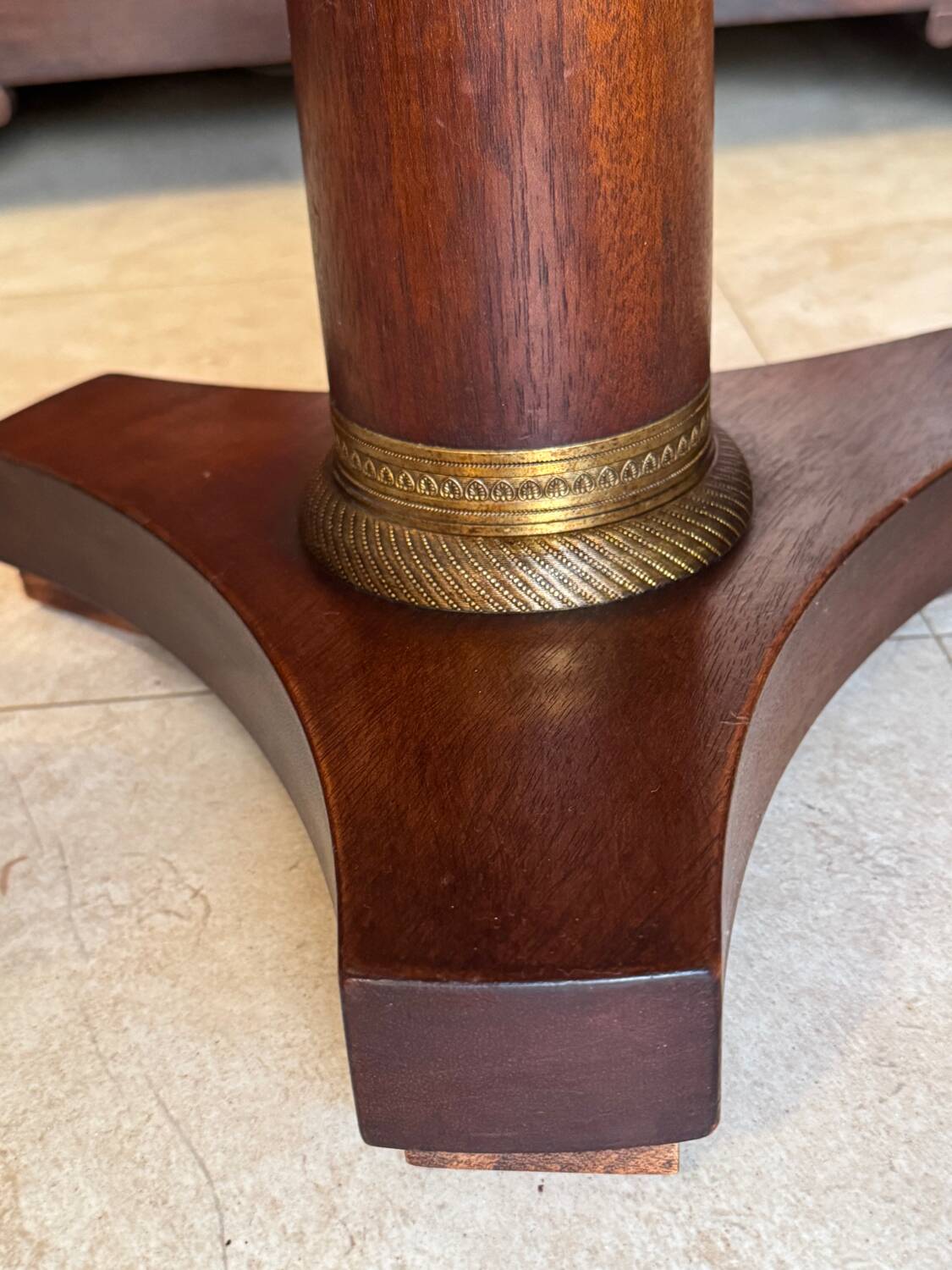 Empire style gueridon in mahogany, beautiful anthracite marble (traces of wear).