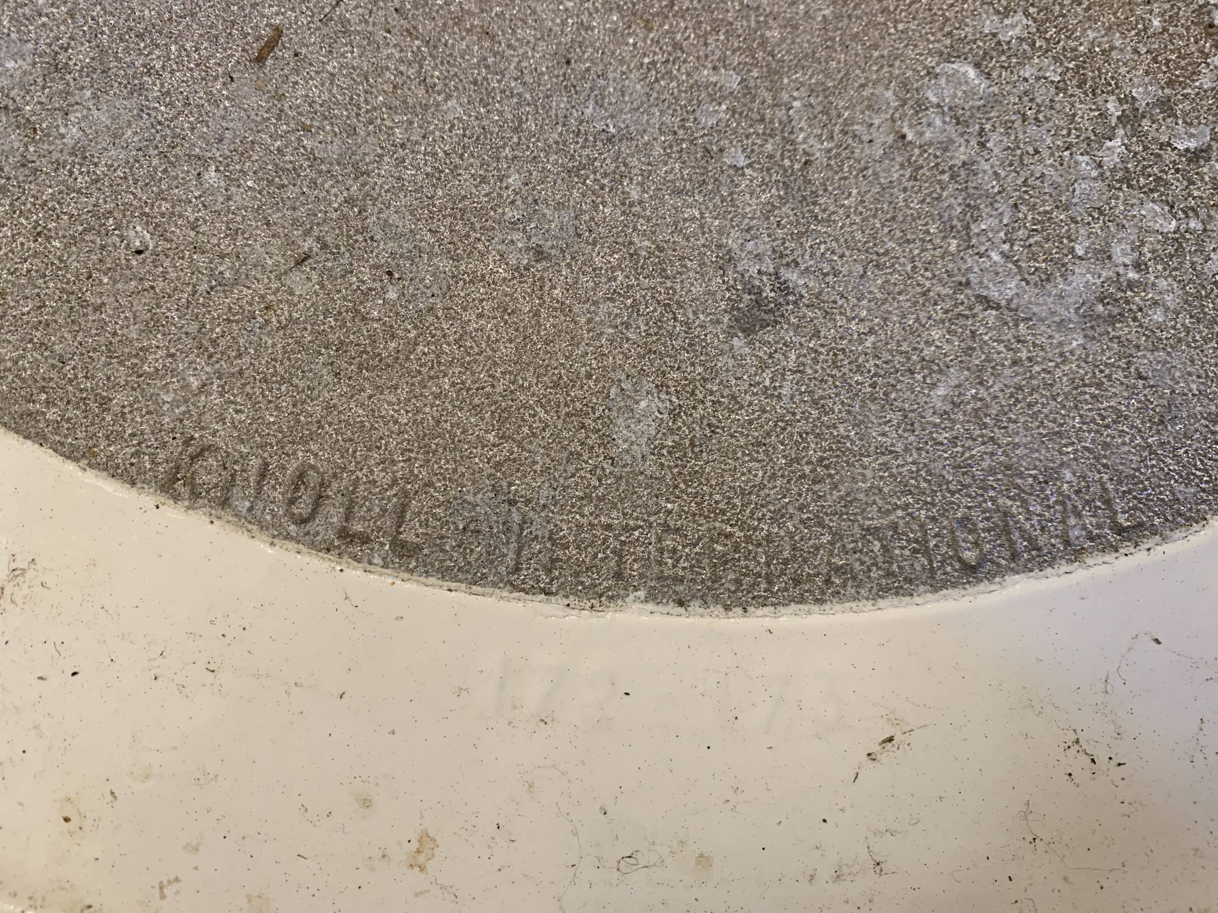 Tulip foot round table by Eero Saarinen for Knoll