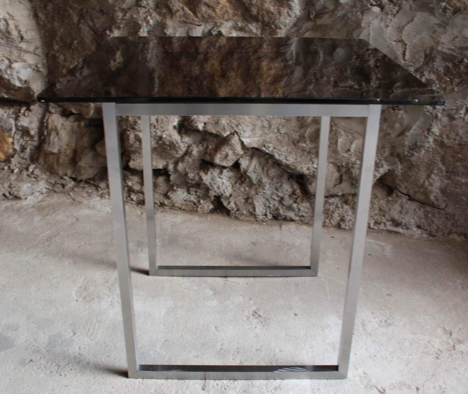 Table aluminum base and vintage glass top