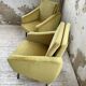 Paire de chauffeuses fauteuils vintage velours jaune