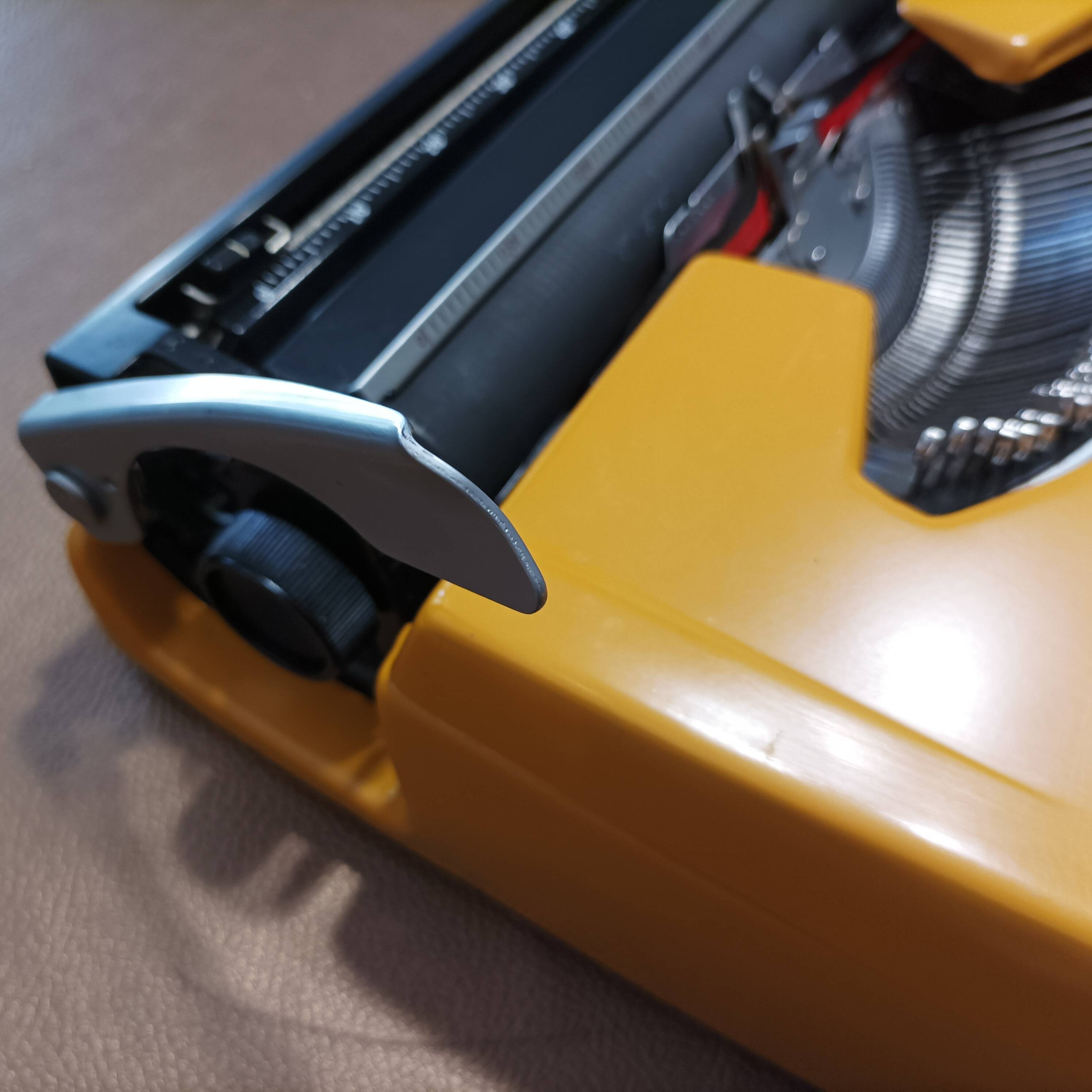 Brother Deluxe 250 TR Mustard Typewriter