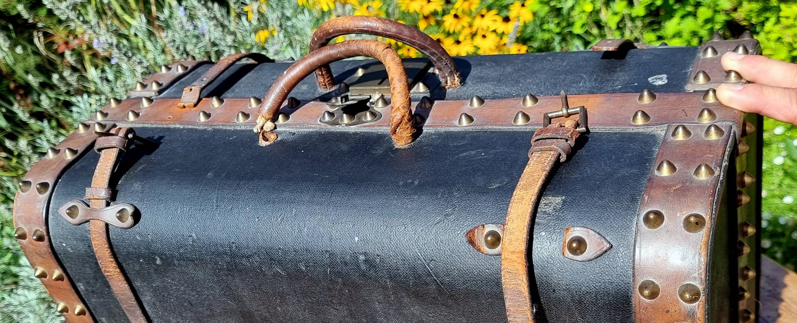 Malle de voyage bois, cuir et pégamoïd début XXe