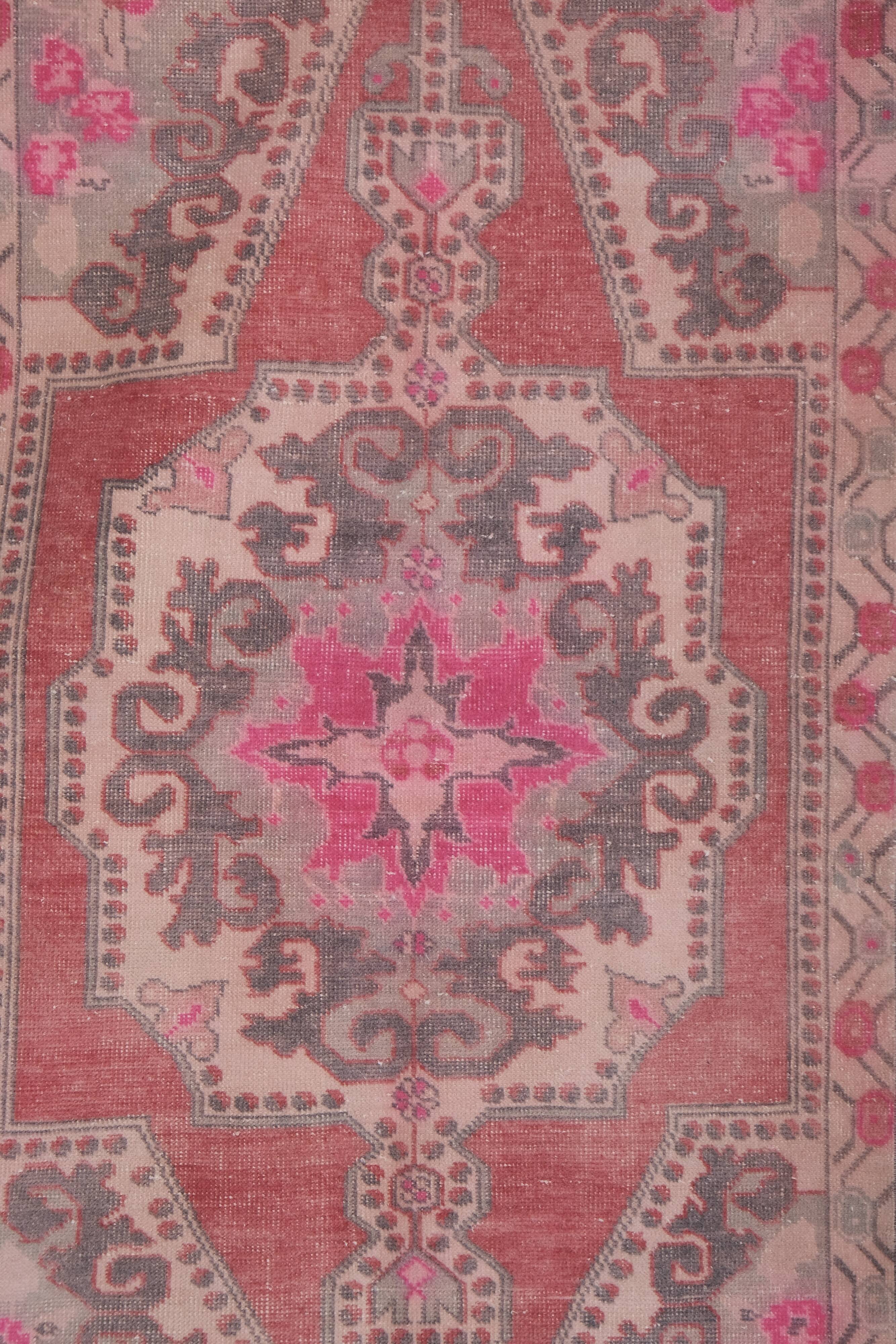 Vintage Turkish rug from Oushak, hand-woven 119x231 cm