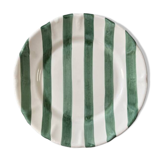 Green striped plate
