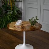Onyx side table with tulip base