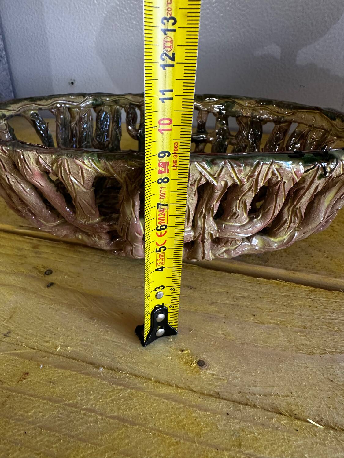 Vintage woven ceramic basket / empty pocket 19 / 25 cm